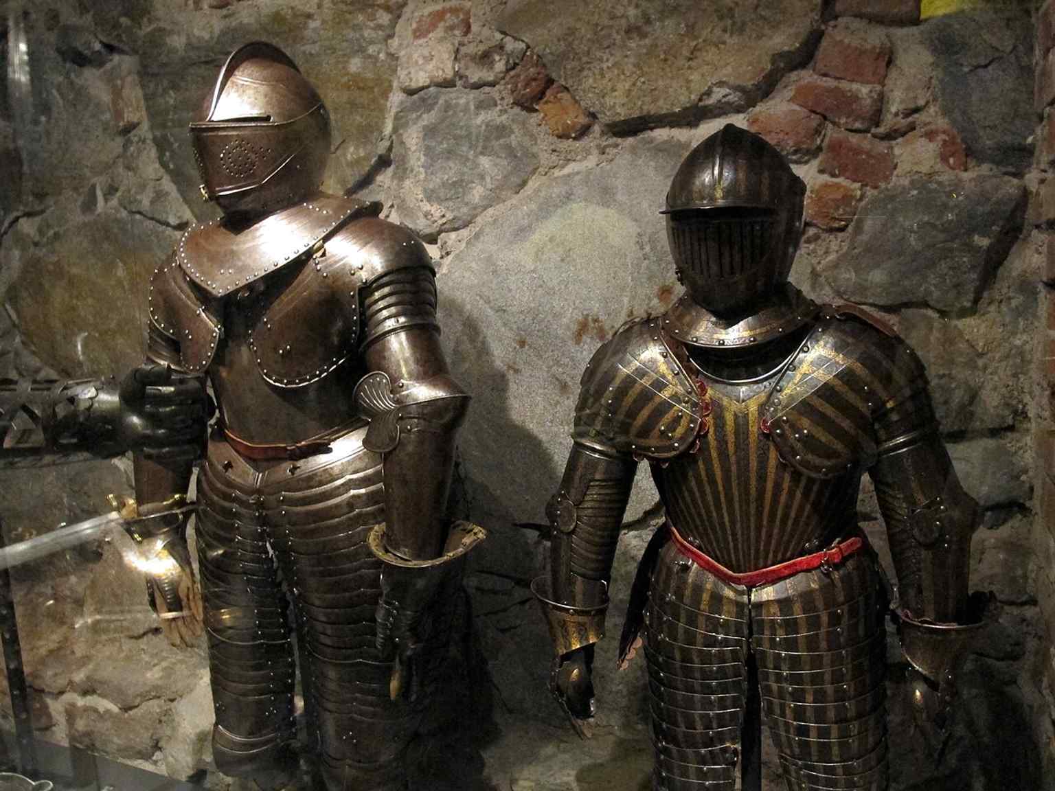 A display of 17th-century armor in the Royal Armoury, tying into Tre Kronor’s role as a heavily fortified royal residence before the 1697 fire.