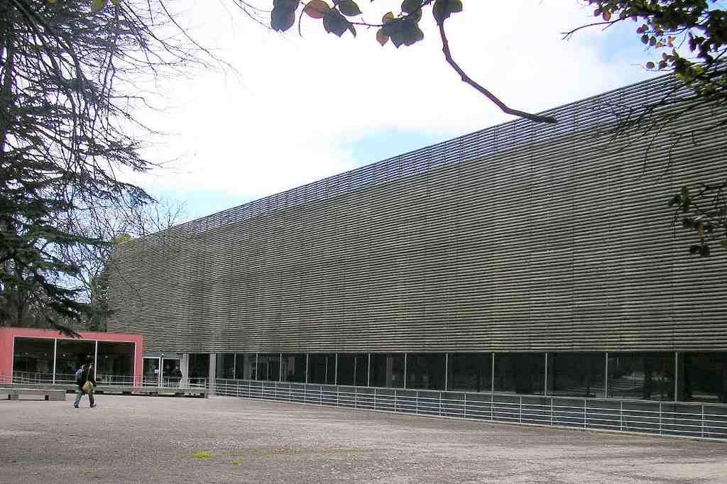Almeida Garrett Library