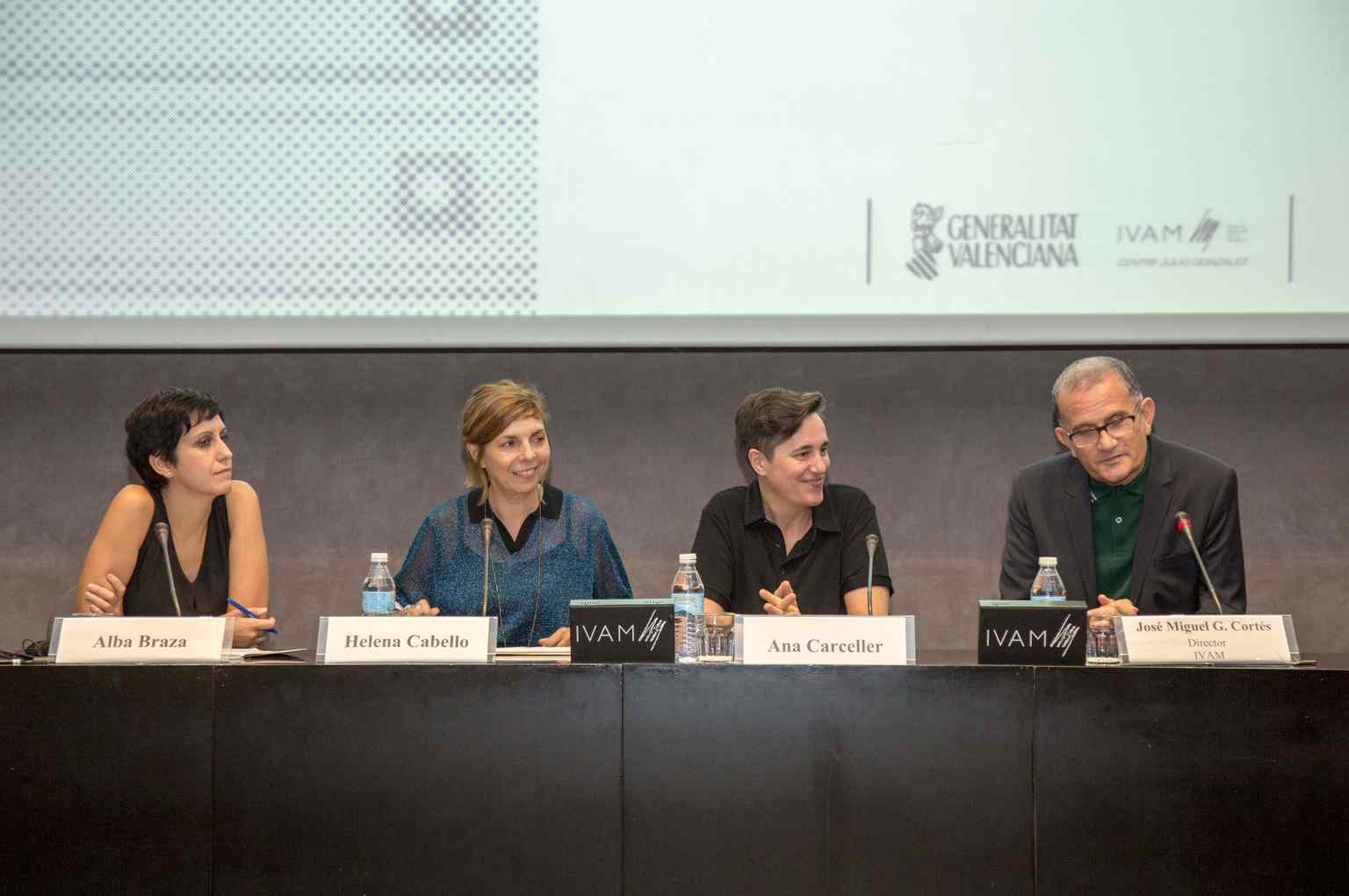 Curators and artists participate in a lively panel discussion at IVAM in 2016, reflecting the passionate and occasionally dramatic behind-the-scenes dialogue that shapes the museum's programming.