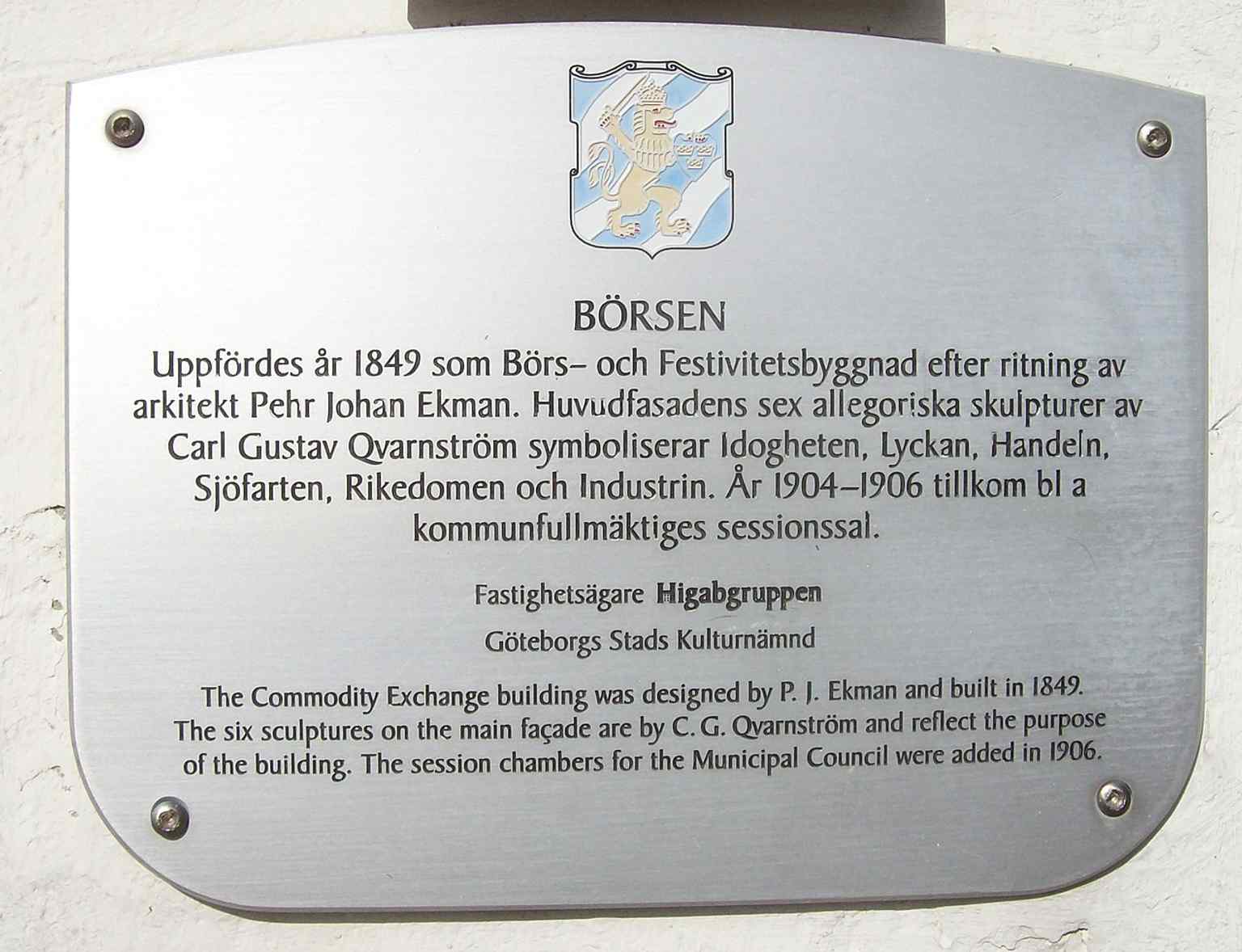 A plaque on Börsen, which has been a protected building monument since 1968 and 1973.