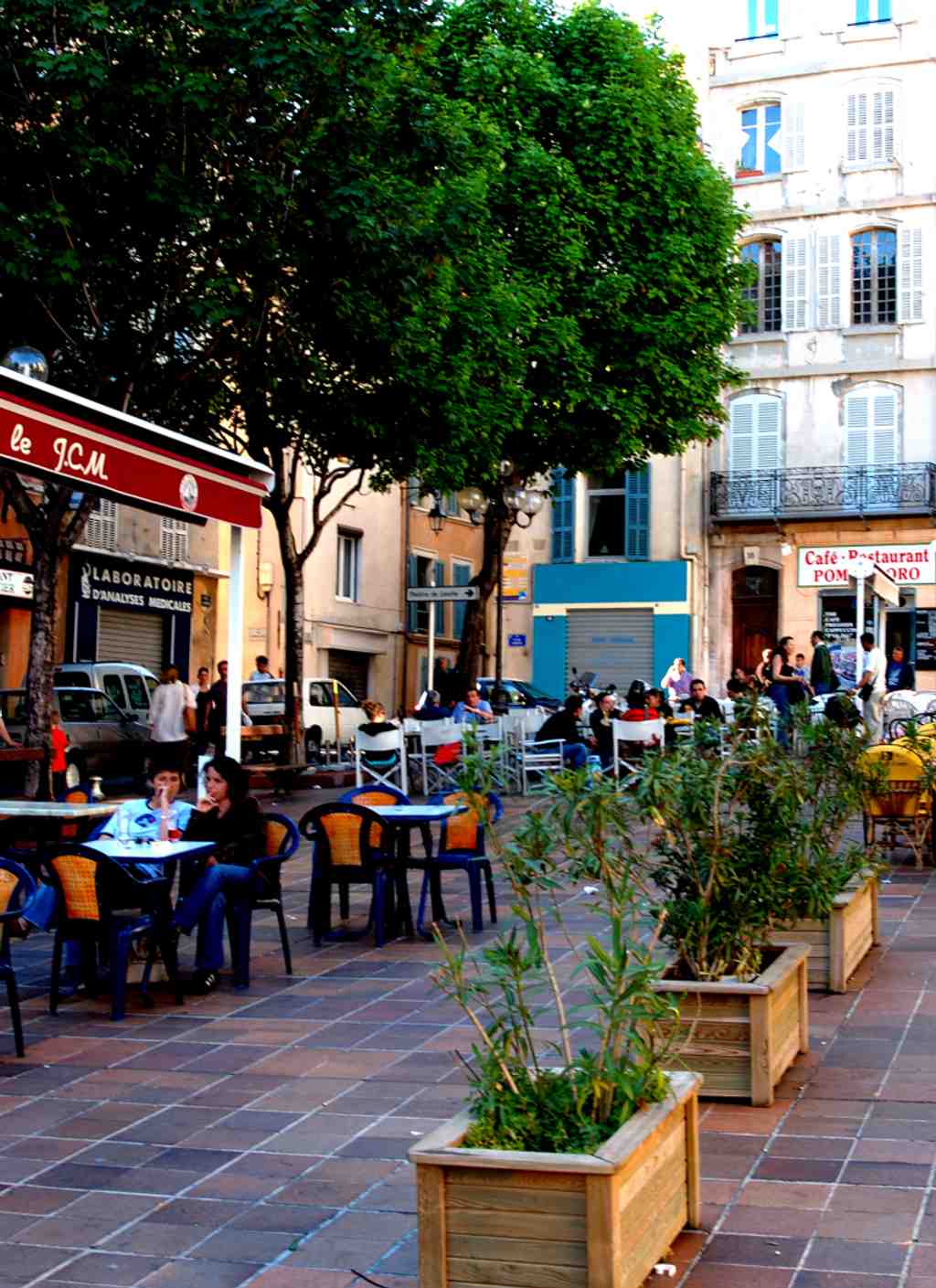 Lenche Square