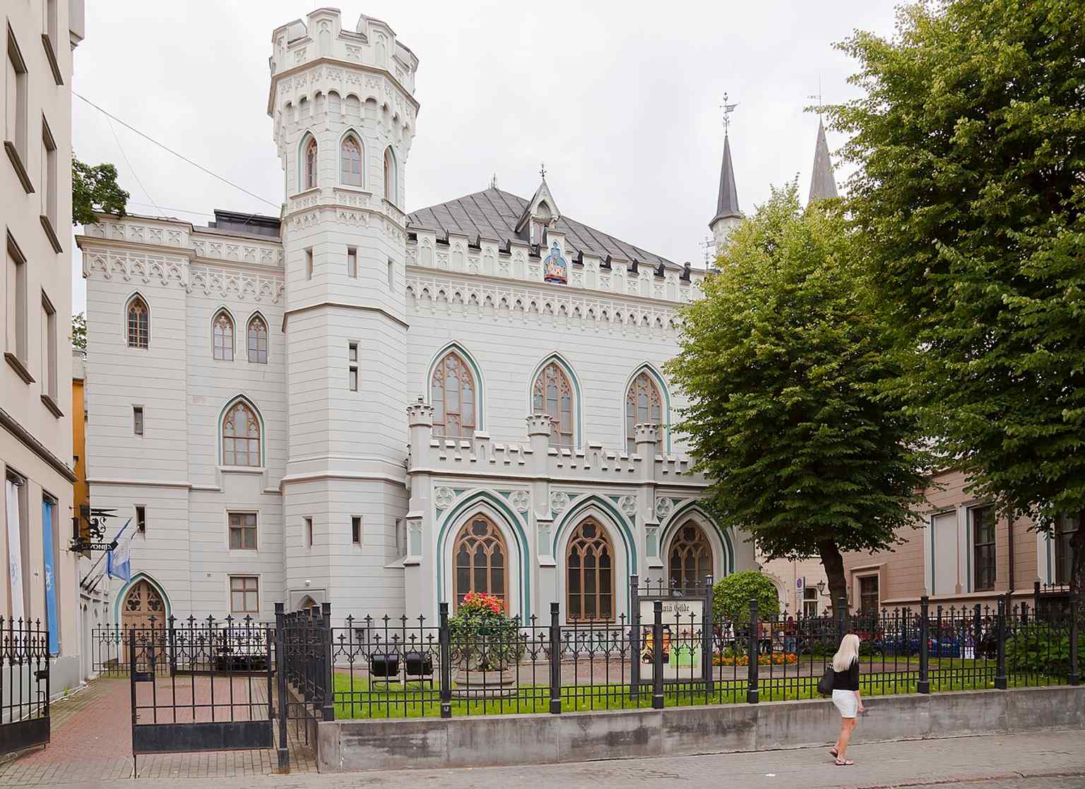 The Small Guild’s ornate neo-Gothic facade on Amatu Street, rebuilt in the 19th century to evoke a romanticized medieval guild hall.