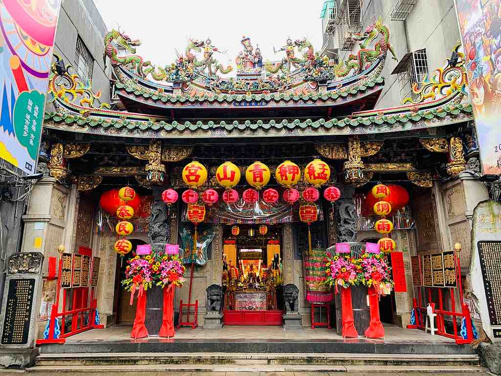 Monga Green Mountain Temple