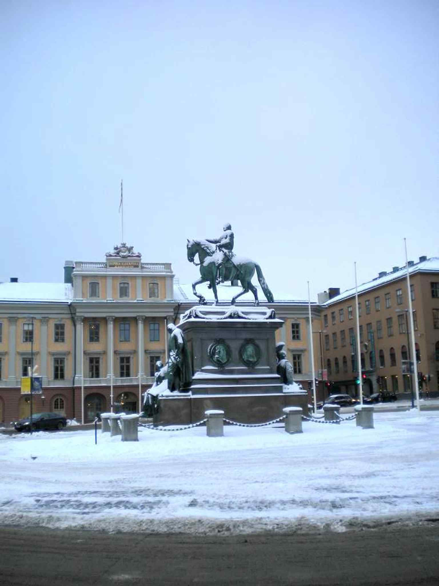 The statue of King Gustav II Adolph, dedicated in 1796, stands on Gustav Adolfs Torg facing the palace.