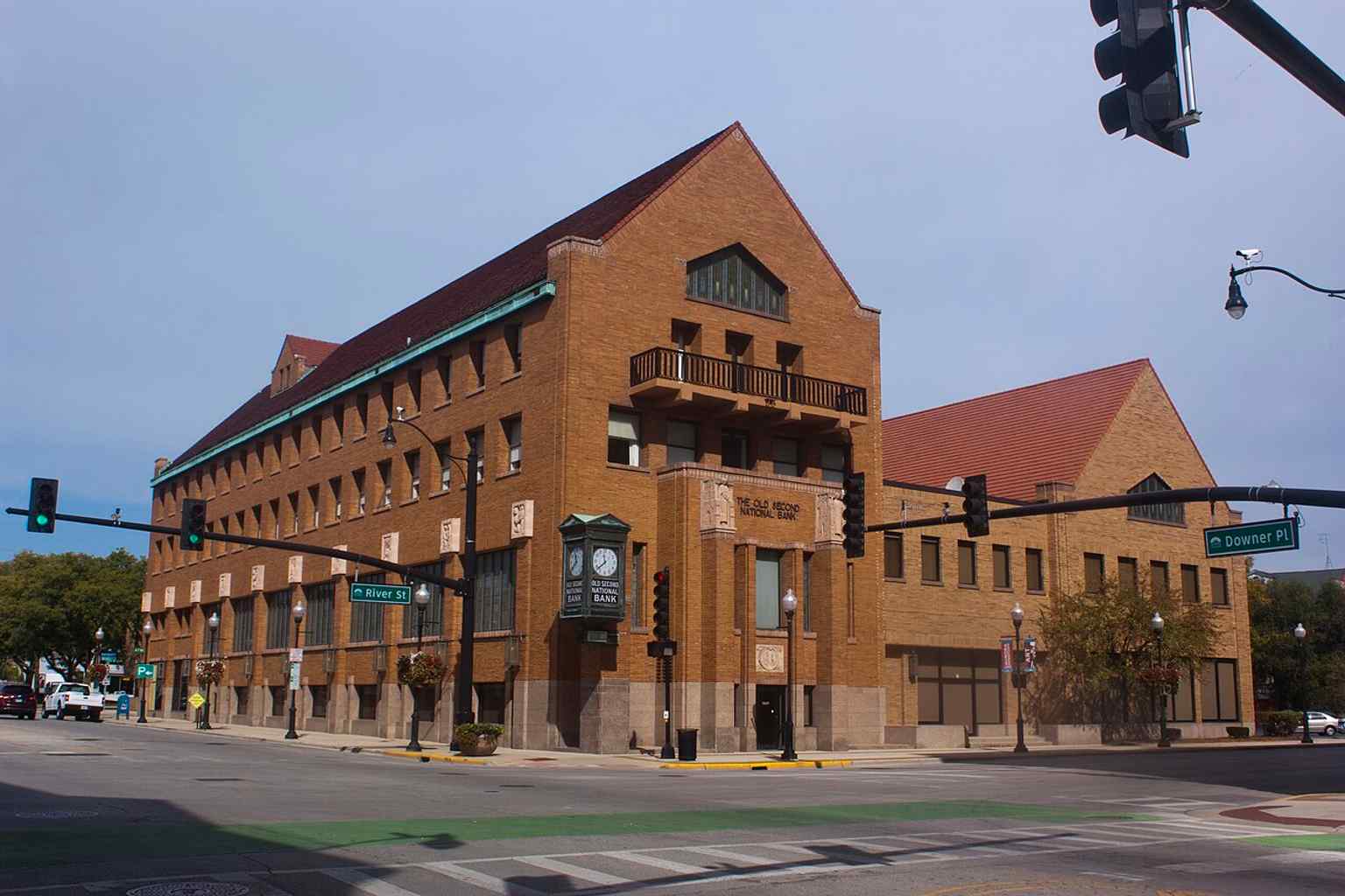 A later view of the bank’s main façade in downtown Aurora, a surviving piece of the commercial streetscape that once surrounded the building.