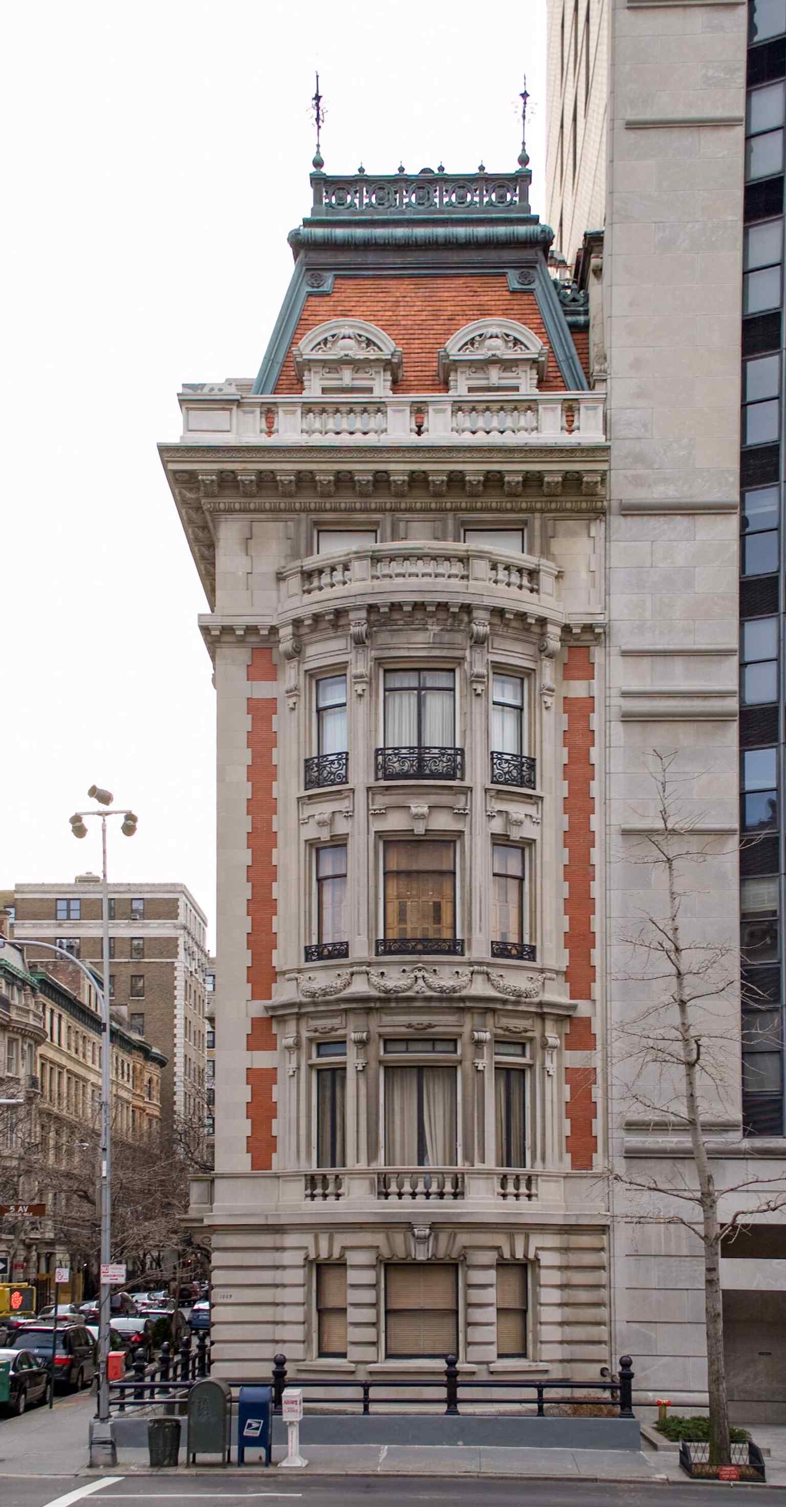 This overall view captures the grandeur of the Benjamin N. Duke House, one of the few remaining private mansions on Fifth Avenue, built between 1899 and 1901.