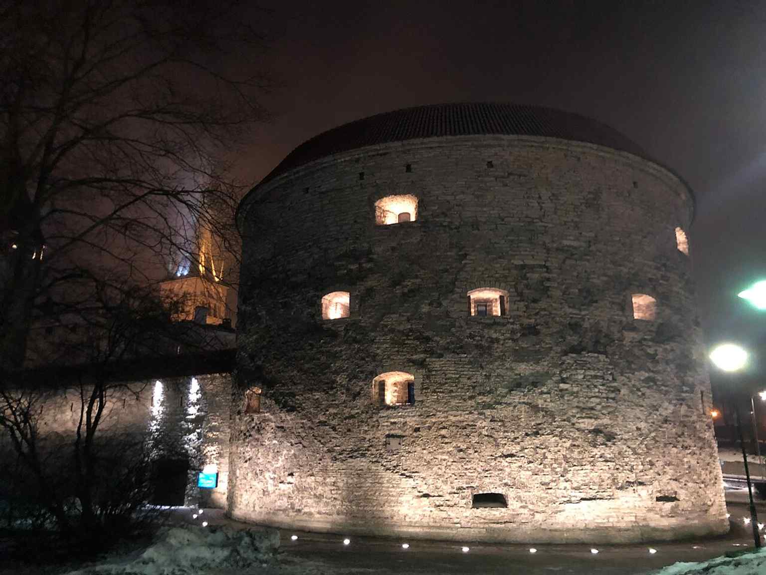 Fat Margaret’s massive harbor-facing tower in Tallinn Old Town — built to protect arrivals by sea and later reused as a prison and museum.