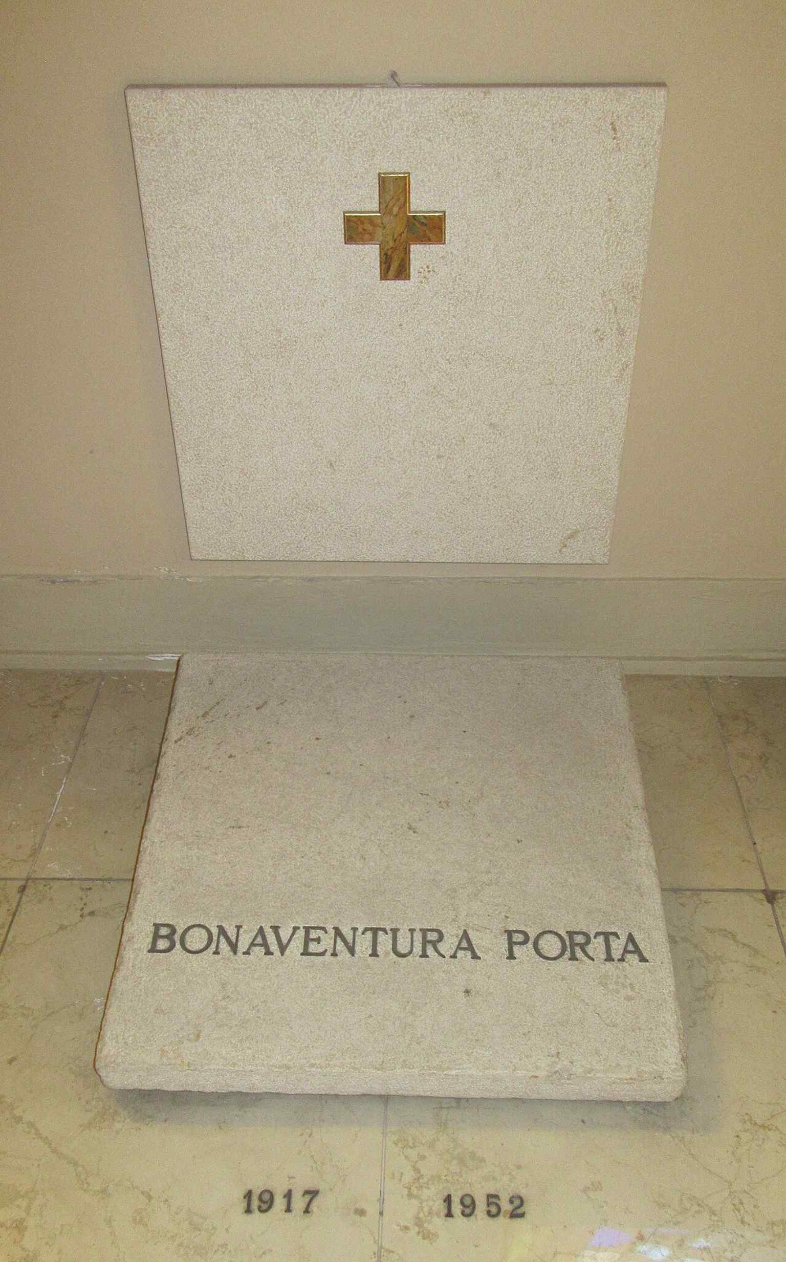 Bishop Porta’s grave, another reminder that the cathedral also serves as a place of episcopal memory.