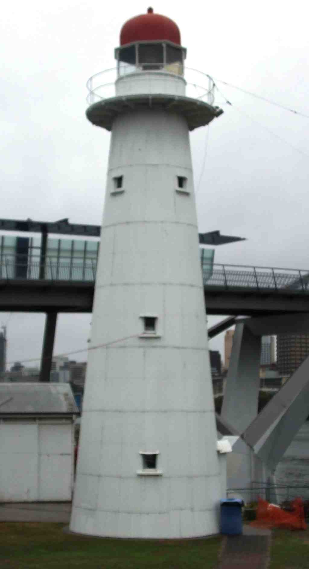 Bulwer Island Light
