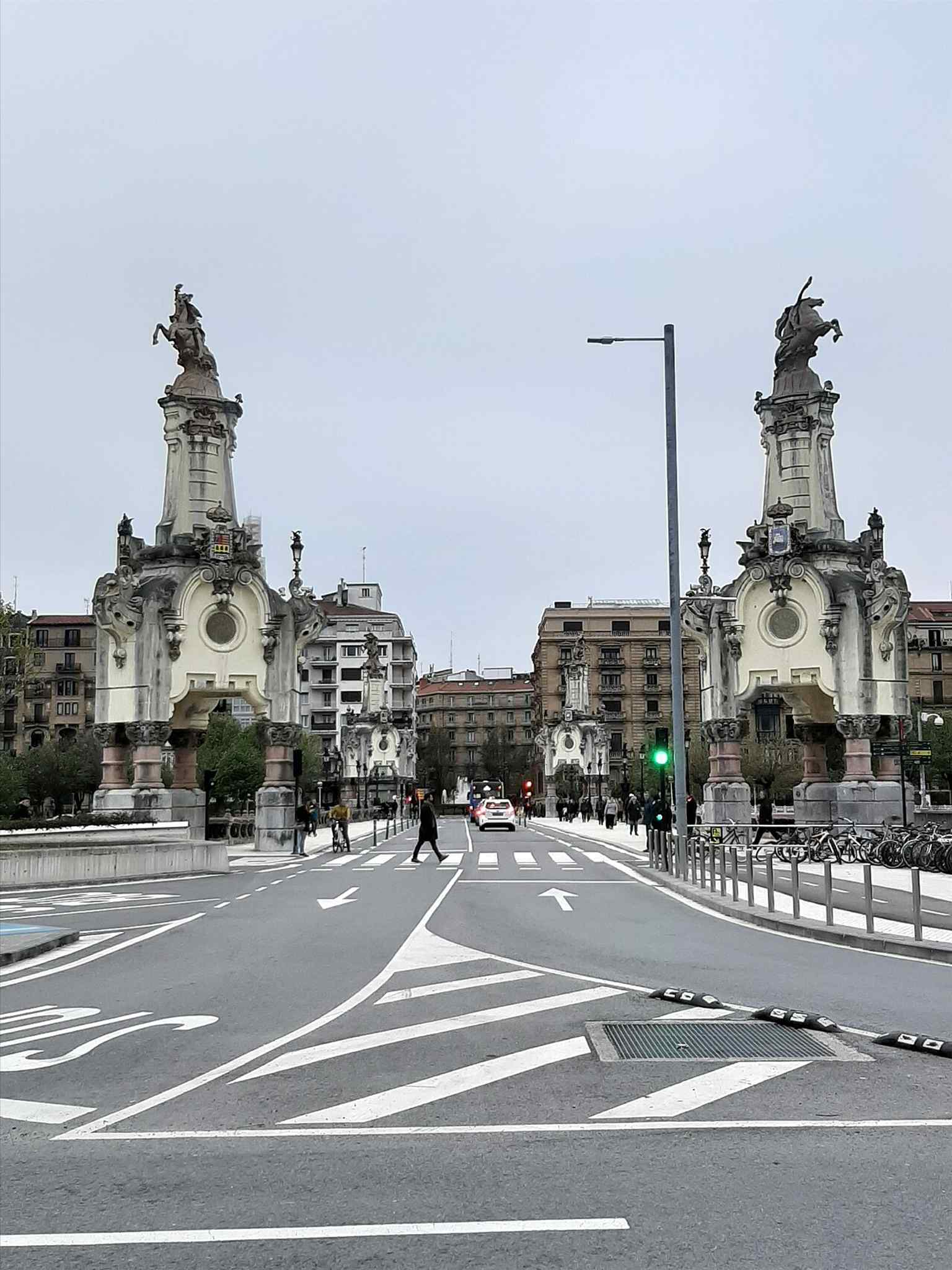 A recent full-color view of the bridge from the Basque Country, giving a modern look at the same ceremonial crossing opened in 1905.