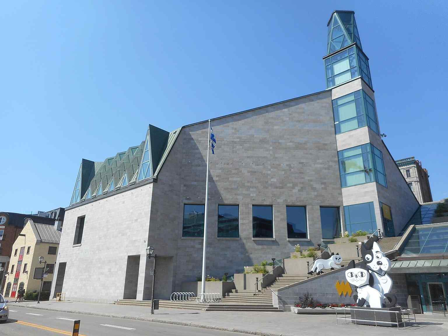 A clear contemporary view of the Musée de la civilisation, the landmark museum that opened to the public in 1988 in Québec City’s Lower Town.
