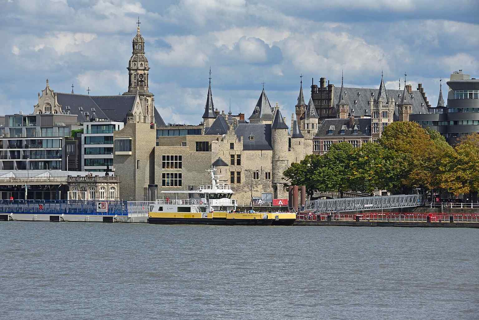 Het Steen seen from across the Scheldt on Linkeroever — a good overview of its position on Antwerp’s waterfront and Steenplein.
