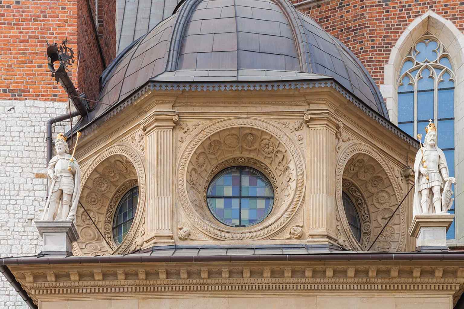 The Vasa Chapel beside the Sigismund Chapel, echoing its form and showing how later dynasties tied themselves to Wawel’s royal memory.
