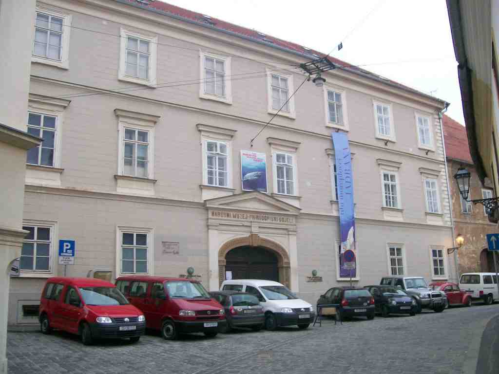 Amadeo's Theater