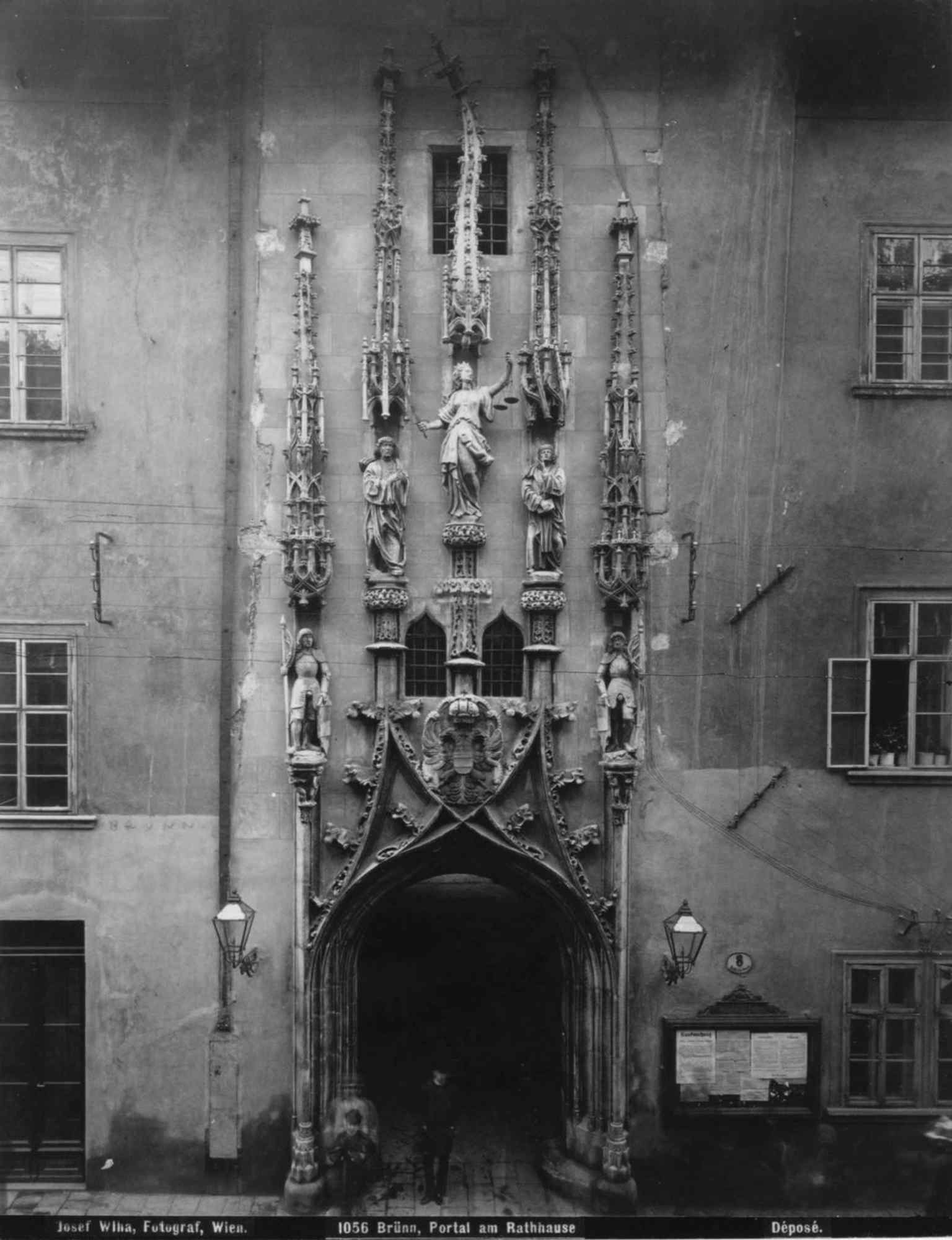 An 1886 photograph of the portal — a rare view of Anton Pilgram’s work in the 19th century.