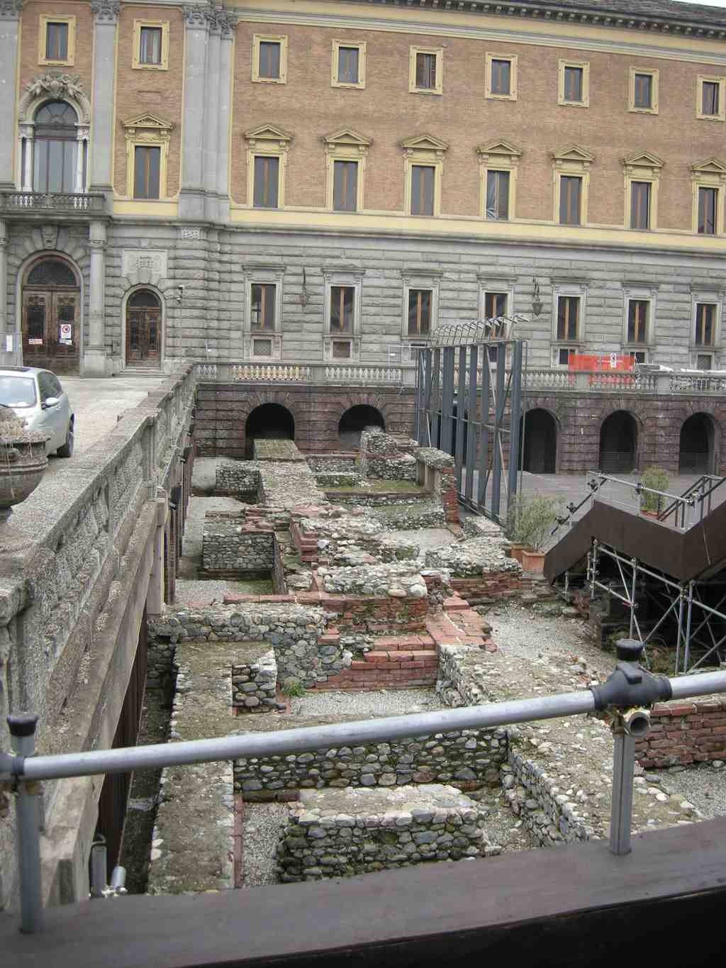 Area Archeologica del Teatro Romano