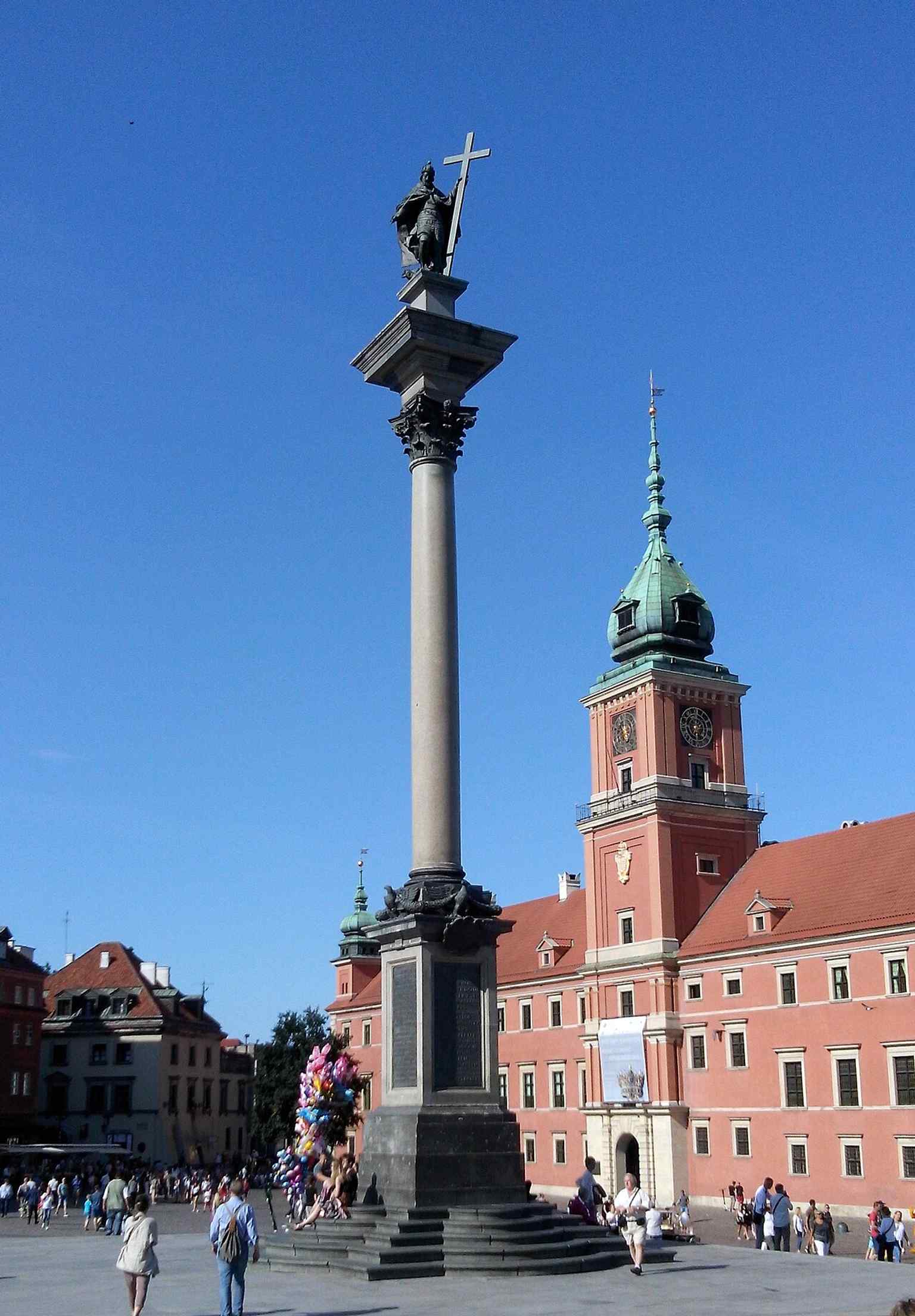 A compact contemporary view of the column on Castle Square, showing the monument as a freestanding city landmark.