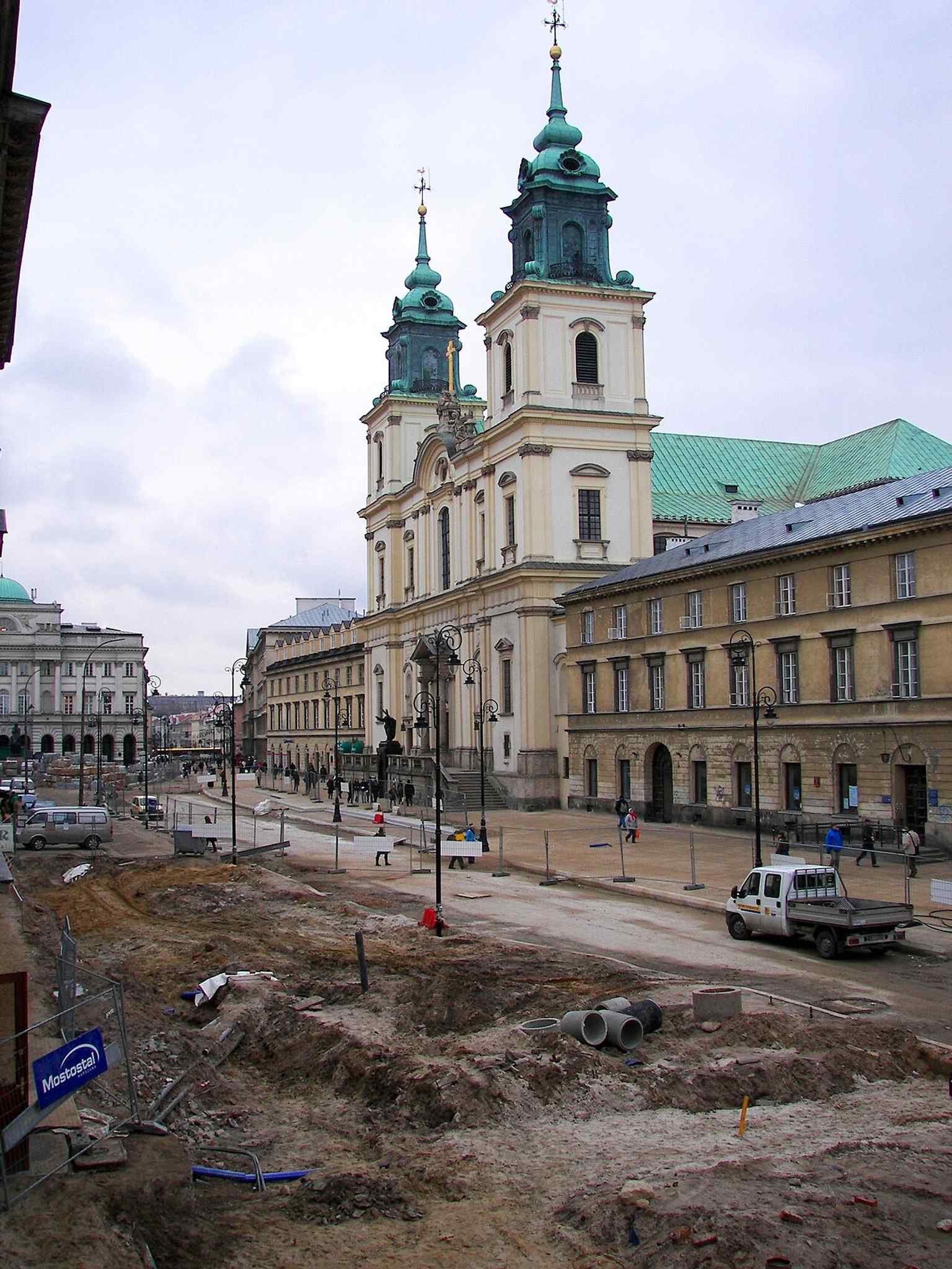 A prewar/postwar streetscape view of the church area, useful for telling the story of Holy Cross during Warsaw’s rebuilding.