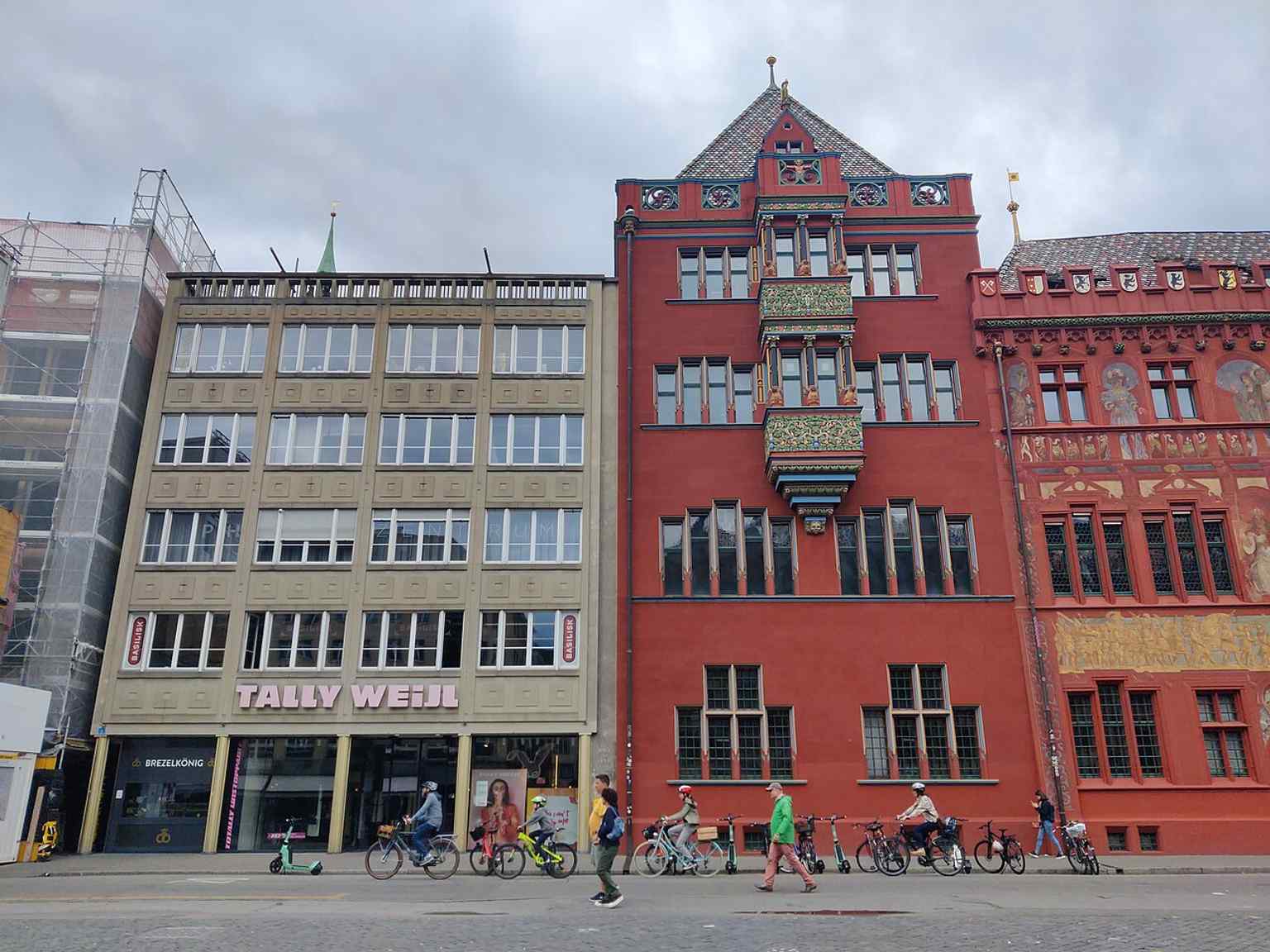 The House zum Gold beside Basel Town Hall shows the Marktplatz’s east side, where the historic civic centre meets the square.