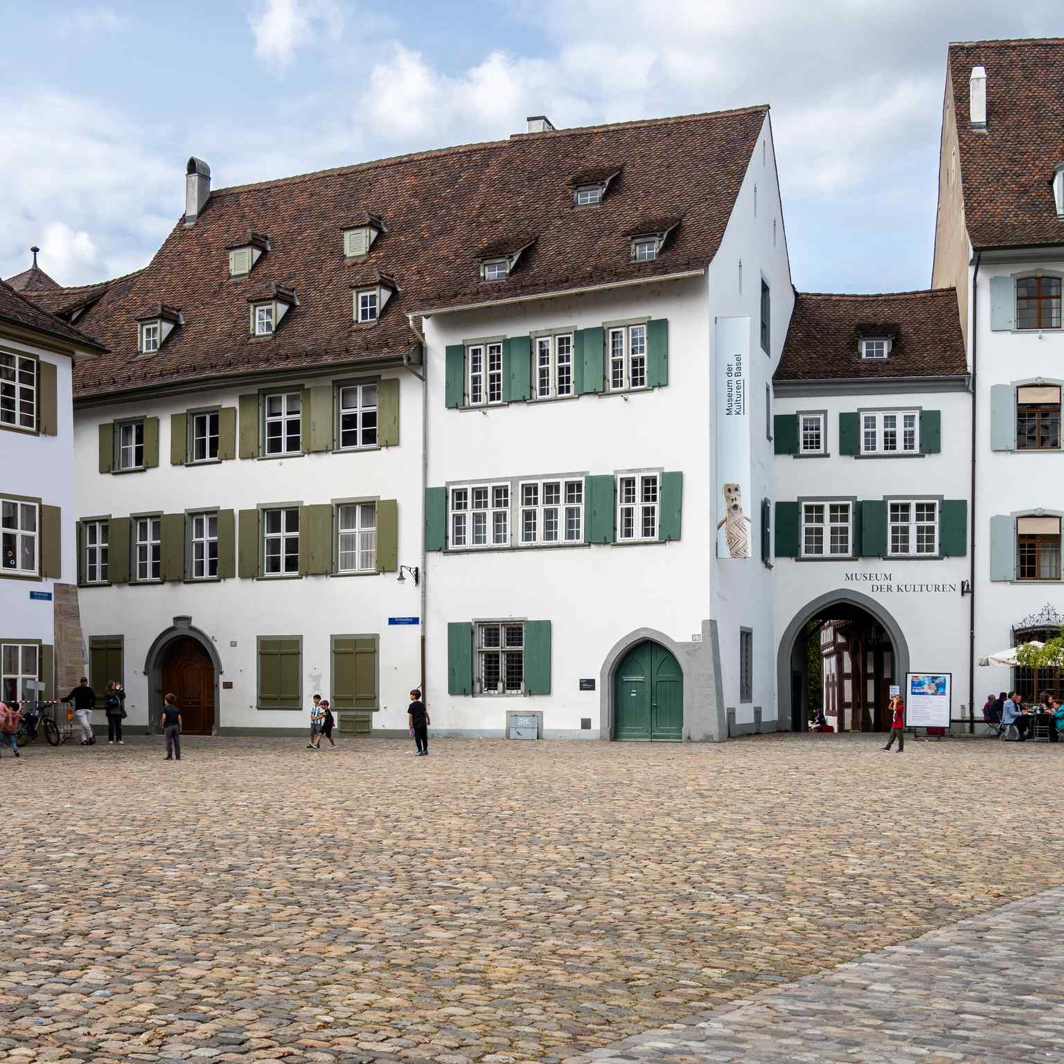 A sweeping overview of the magnificent Münsterplatz and the Museum of Cultures in Basel (2023).