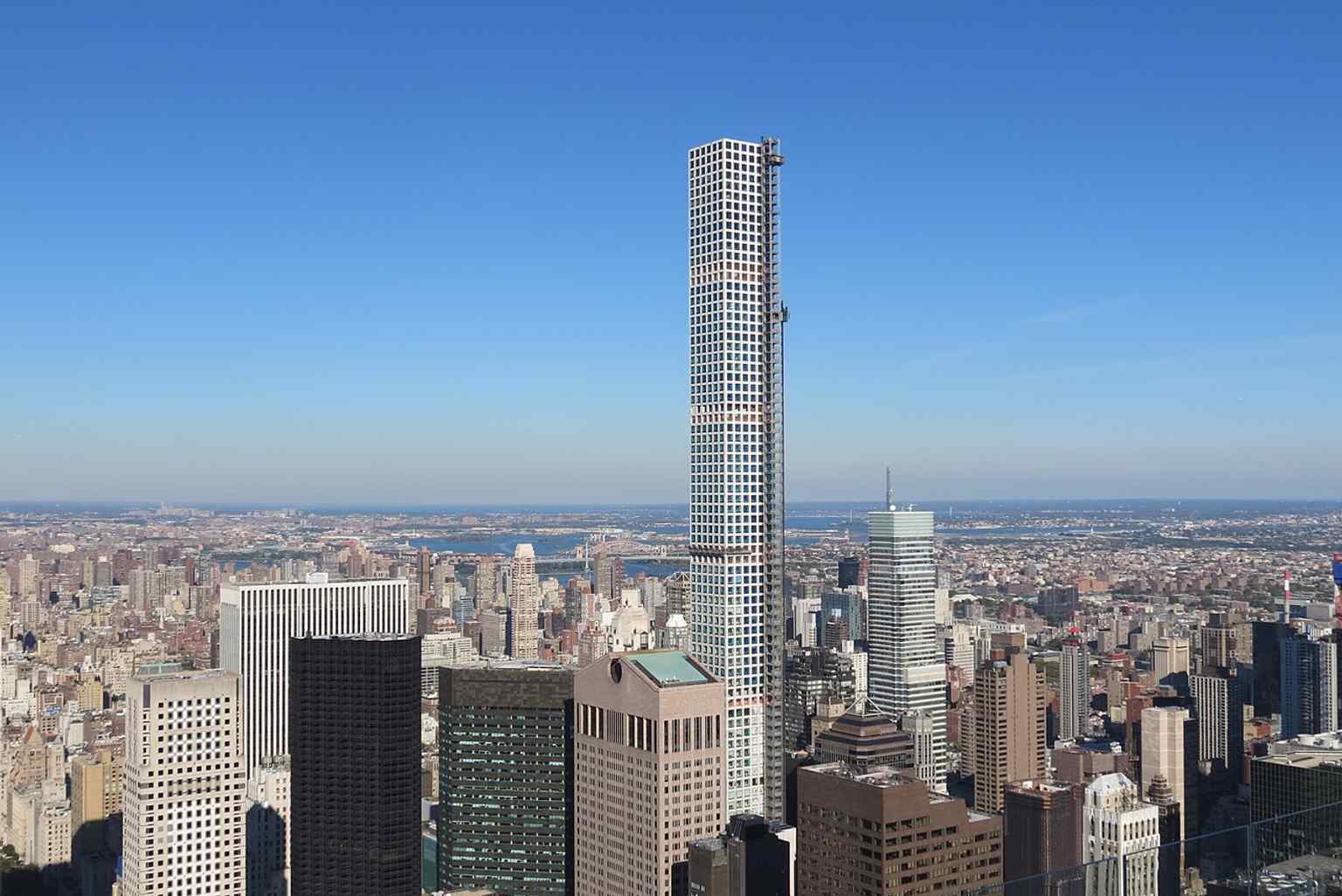 432 Park Avenue under construction in 2015, when the tower was nearing completion after topping out the year before.