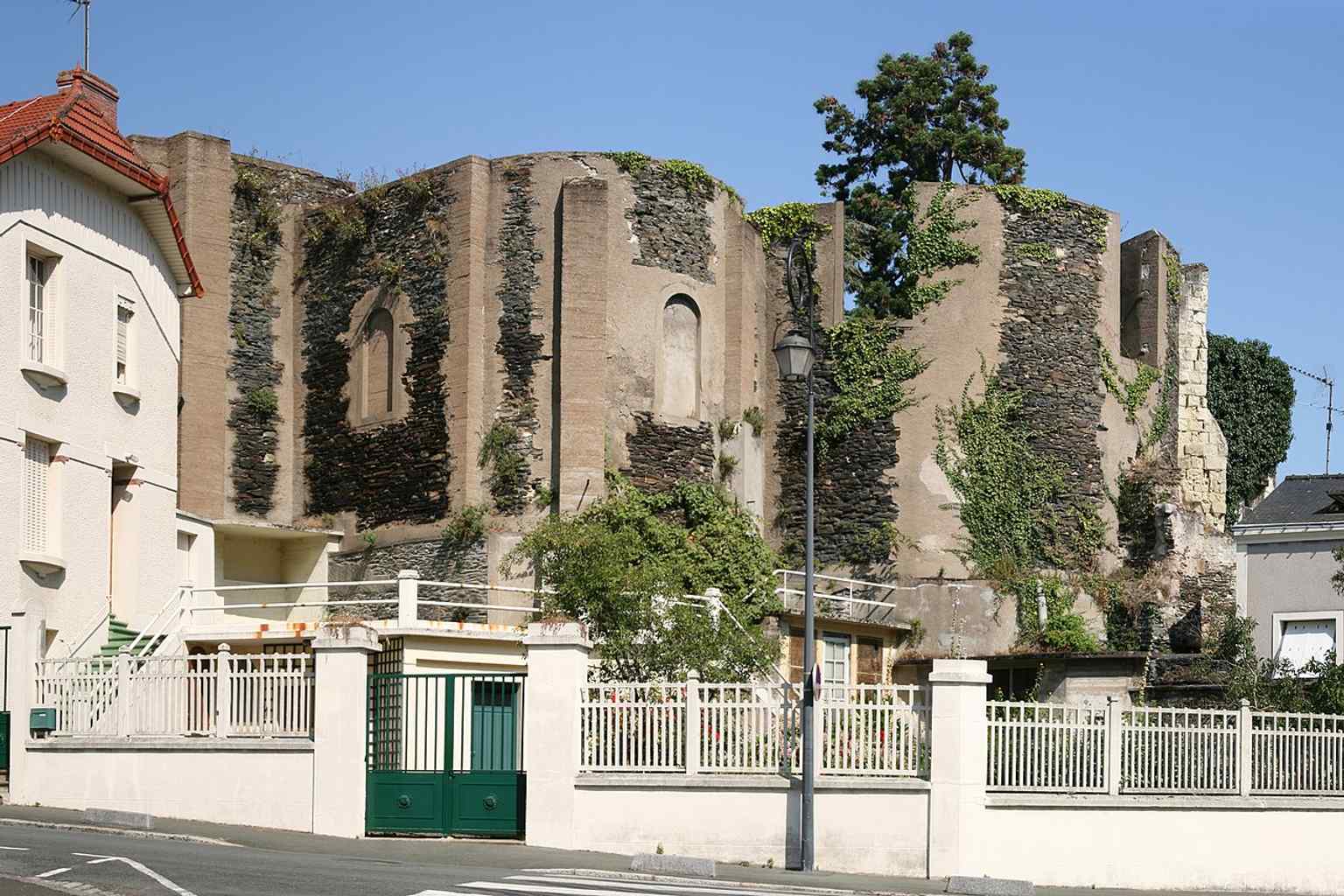 This 2009 photo shows the Église Saint-Laurent in its ruined state, as it was for over four centuries before being rehabilitated and inaugurated as the Synagogue of Angers in 2012.