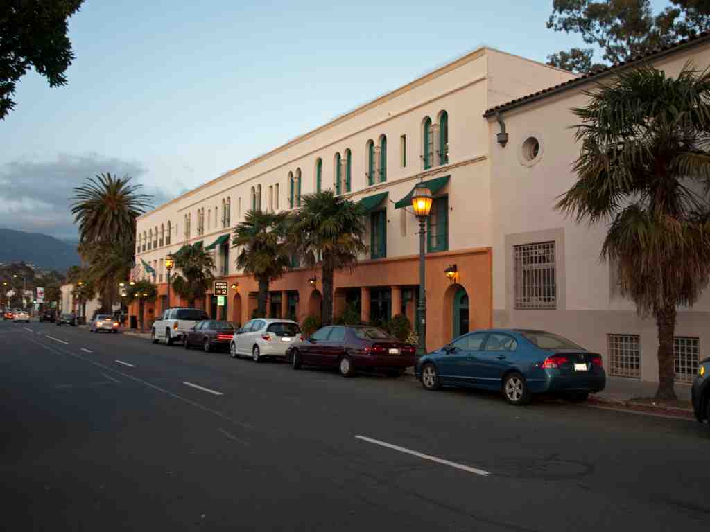 Virginia Hotel