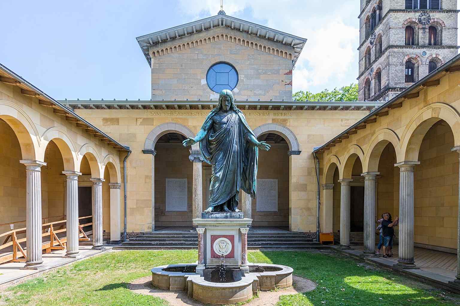 A replica of the Christus statue positioned in front of the Church of Peace in Potsdam, Germany, built between 1845 and 1854.