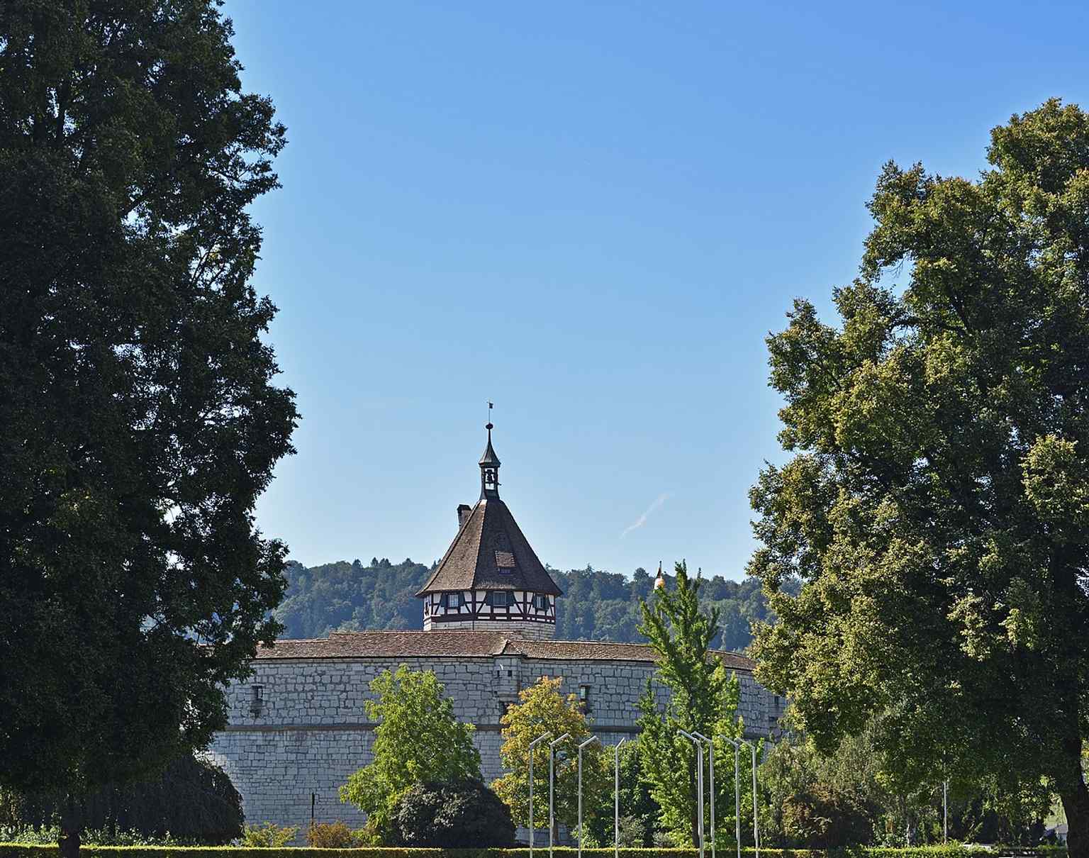 The Munot’s round fortress wall and tower, the city’s best-known symbol above Schaffhausen.