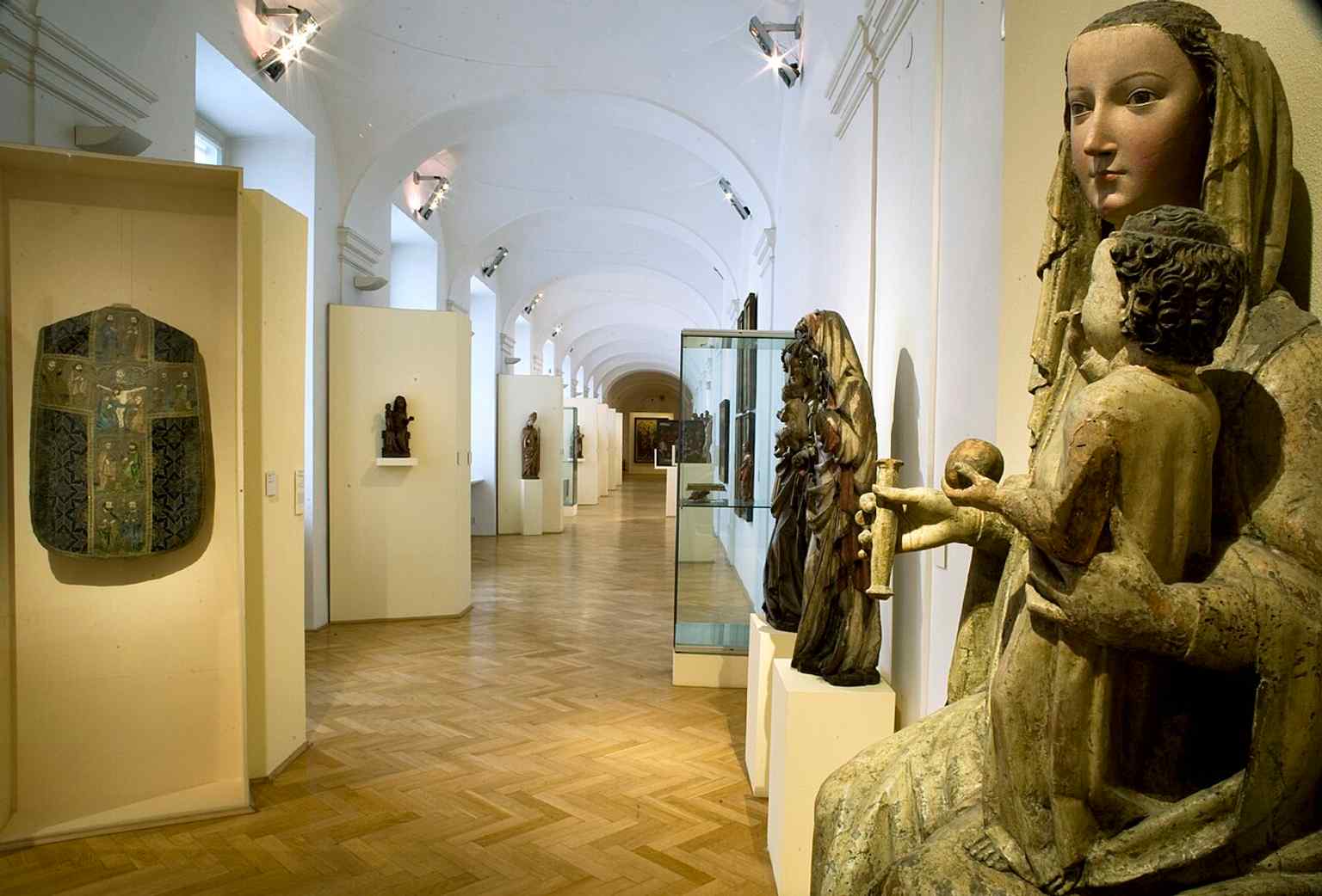 Another view of the permanent exhibition rooms, linking the palace’s historic interiors with Moravian Gallery displays.