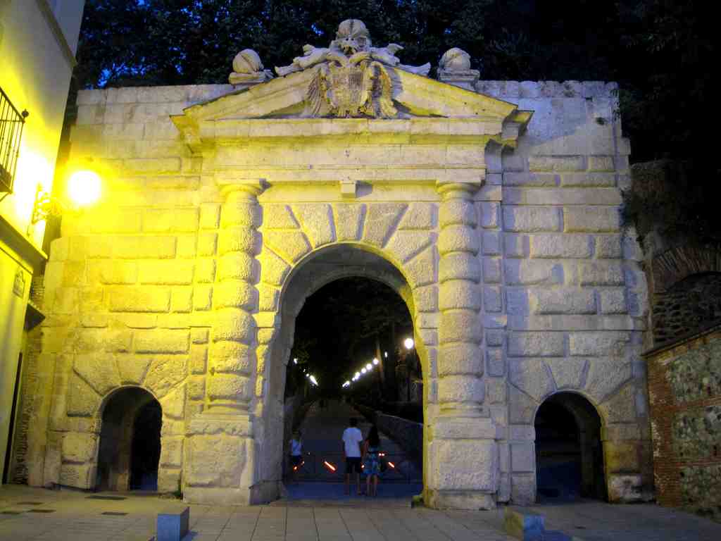 Tor der Granatäpfel
