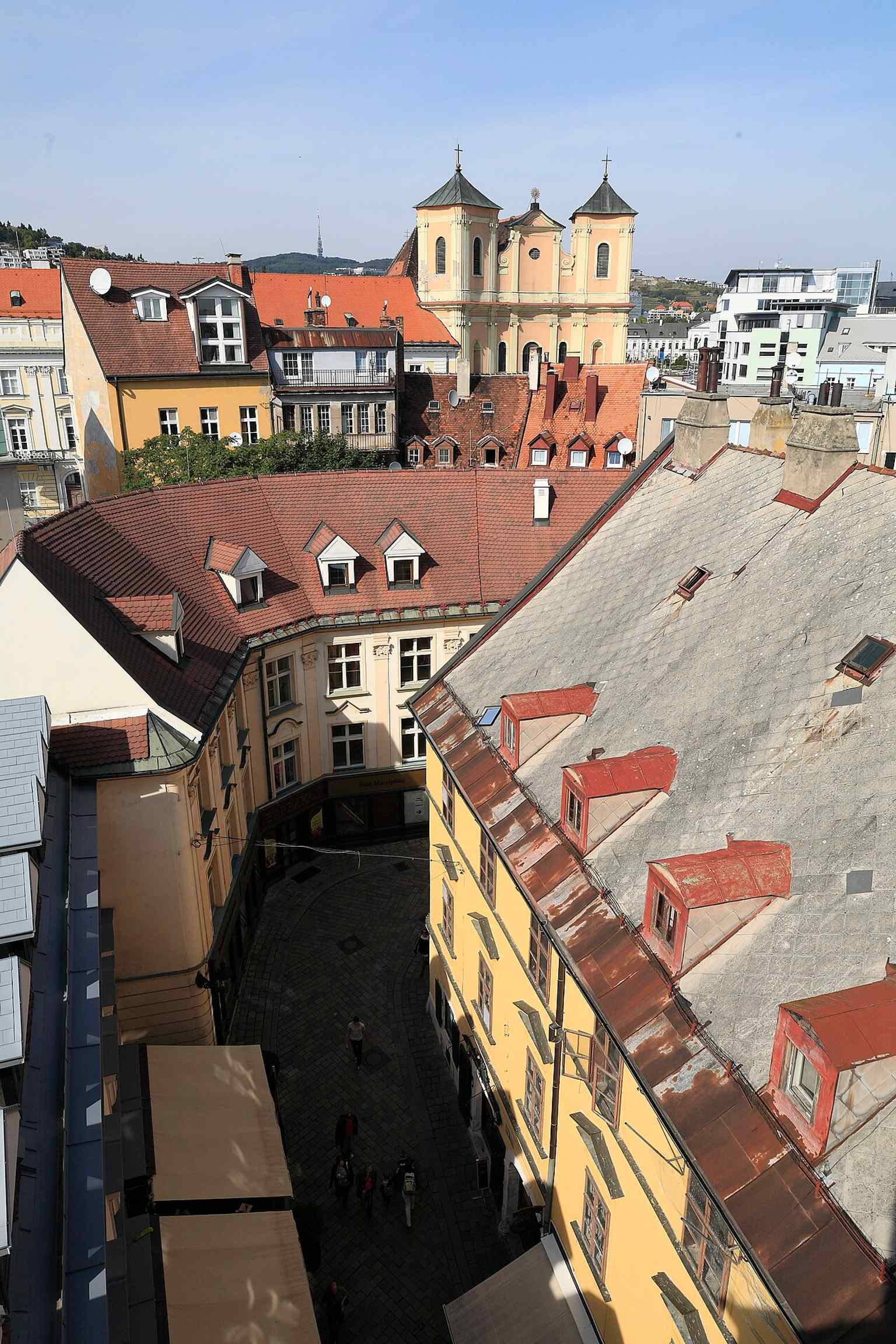 View toward the barbican and gate area, linking Michael’s Gate to the larger defensive complex that once protected the old town.