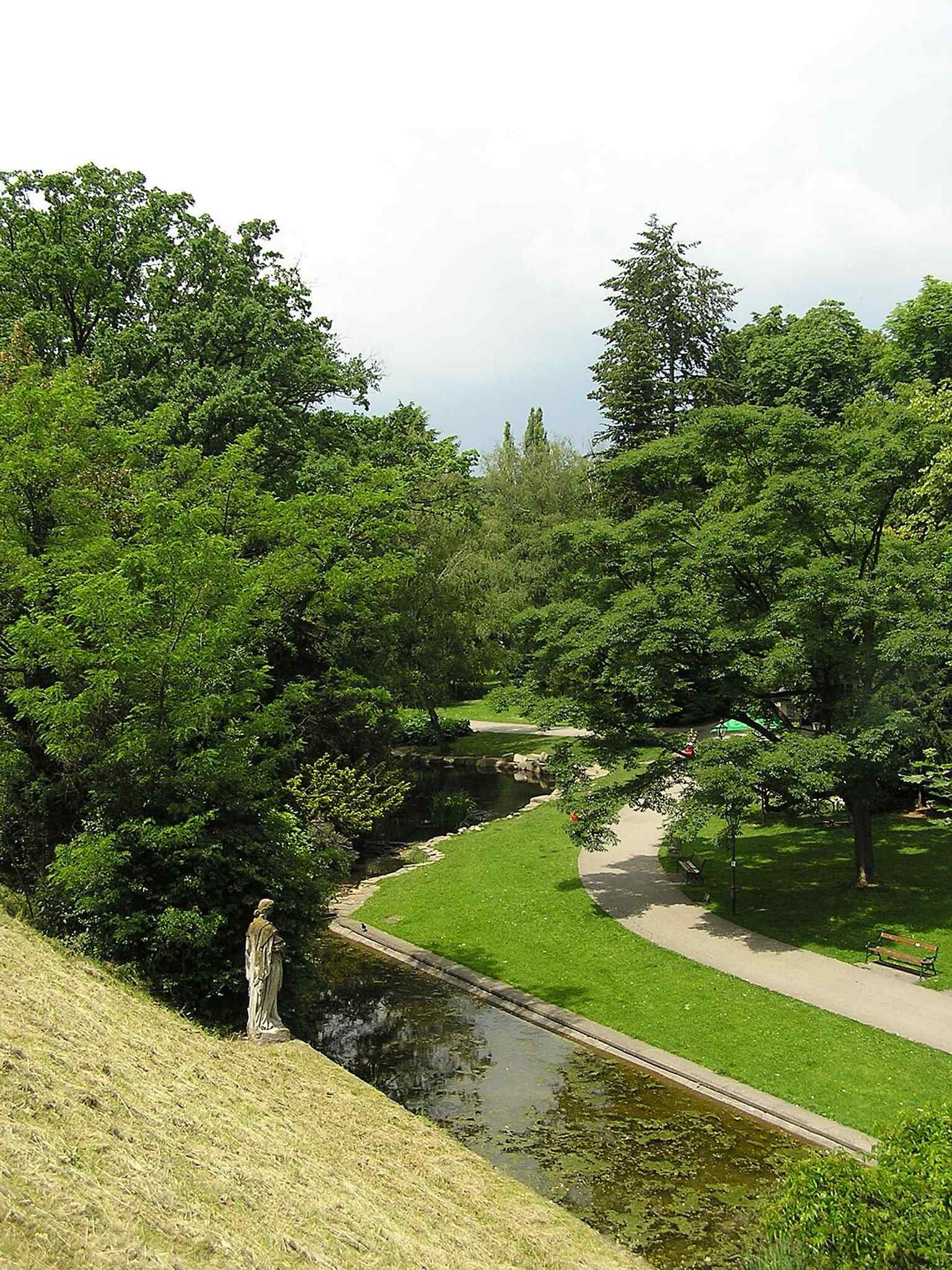 The park seen from the Burggarten, a good overview of the landscaped grounds that replaced the old fortification zone.