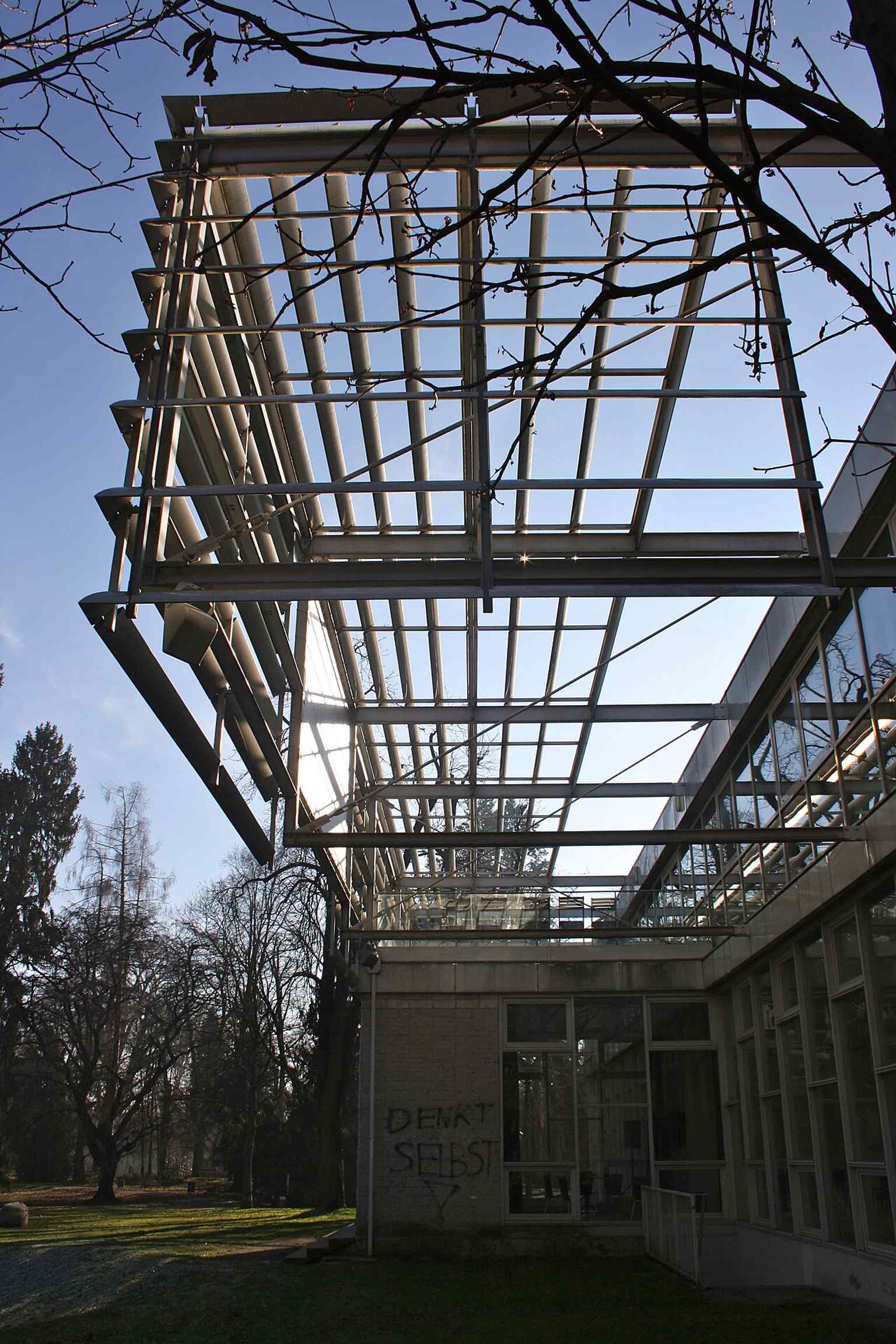 Forum Stadtpark, which grew out of the former Stadtpark café near the center of the park.