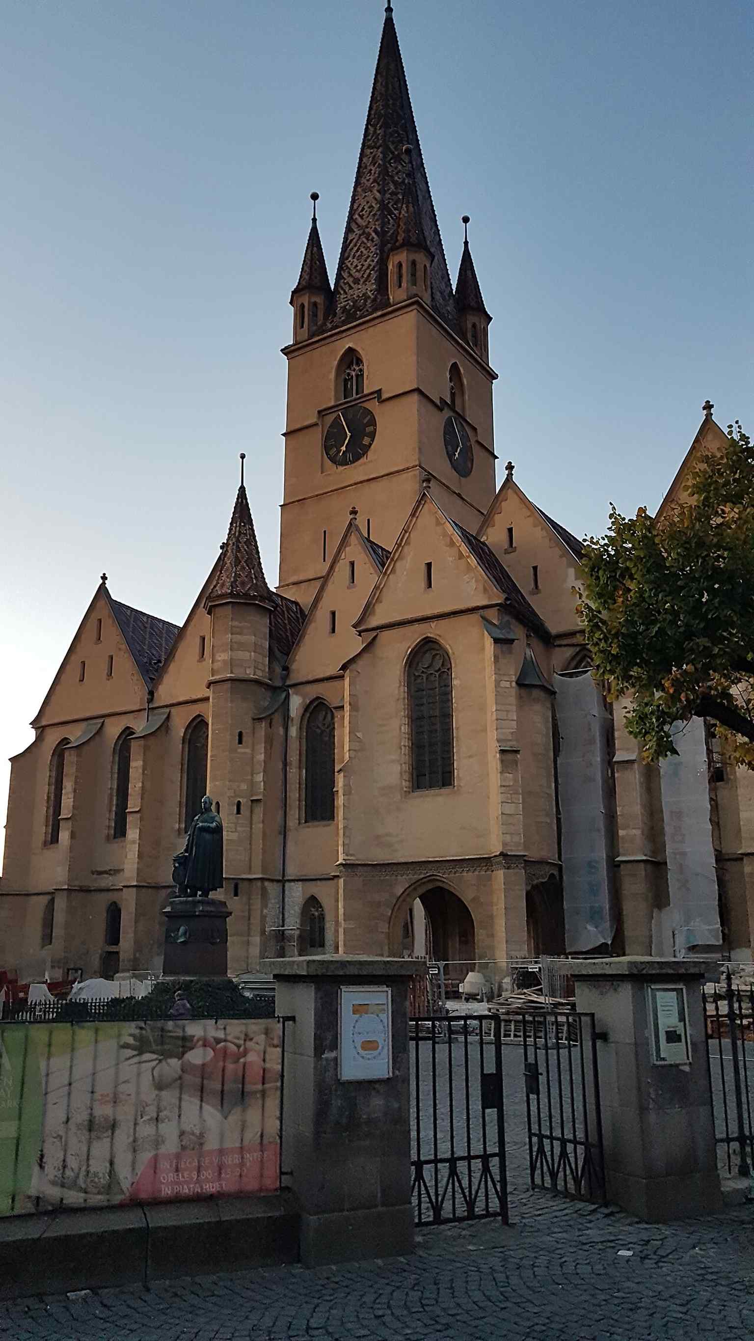 Another commanding view of the Evangelical Cathedral, recognized as a historic monument in Sibiu, with a construction period dating 1350-1520.