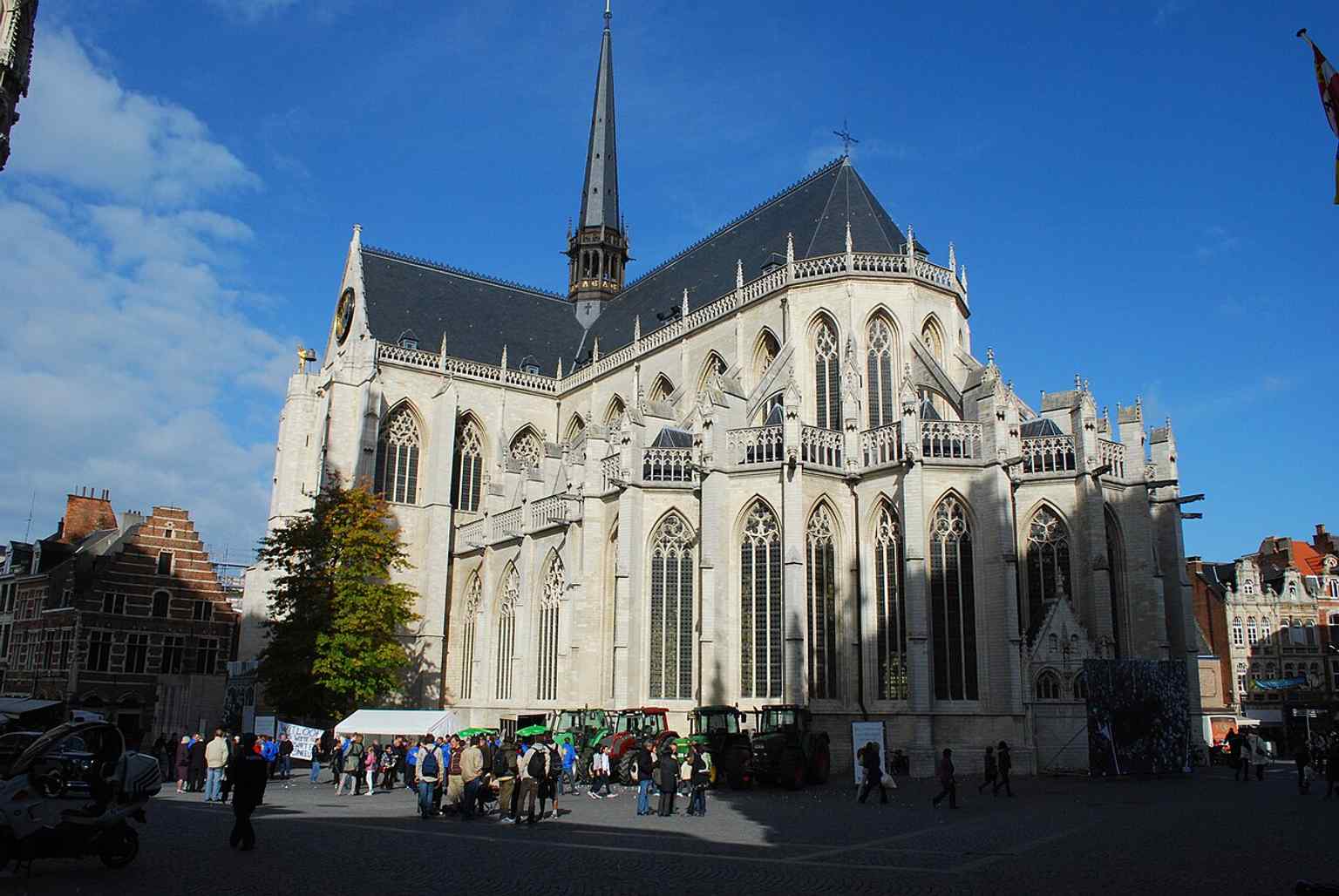 An older exterior view of the church before recent presentation changes, useful for contrasting the monument’s long restoration story.