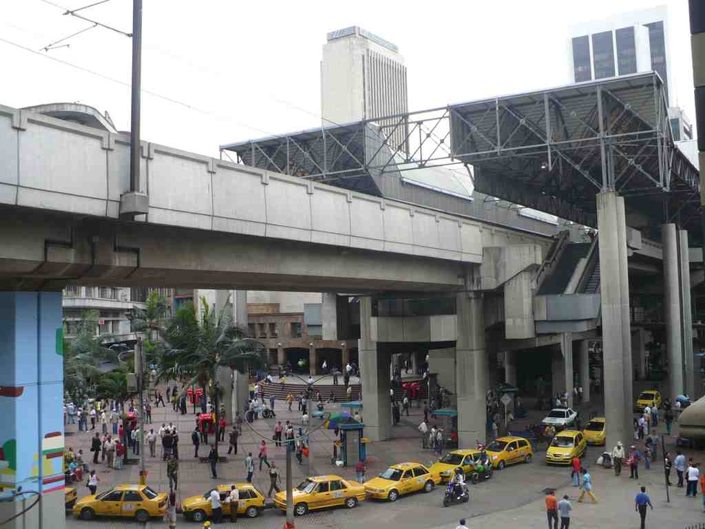 Parque Berrío Station