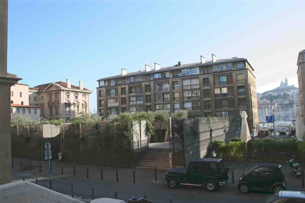 Square Jules Verne