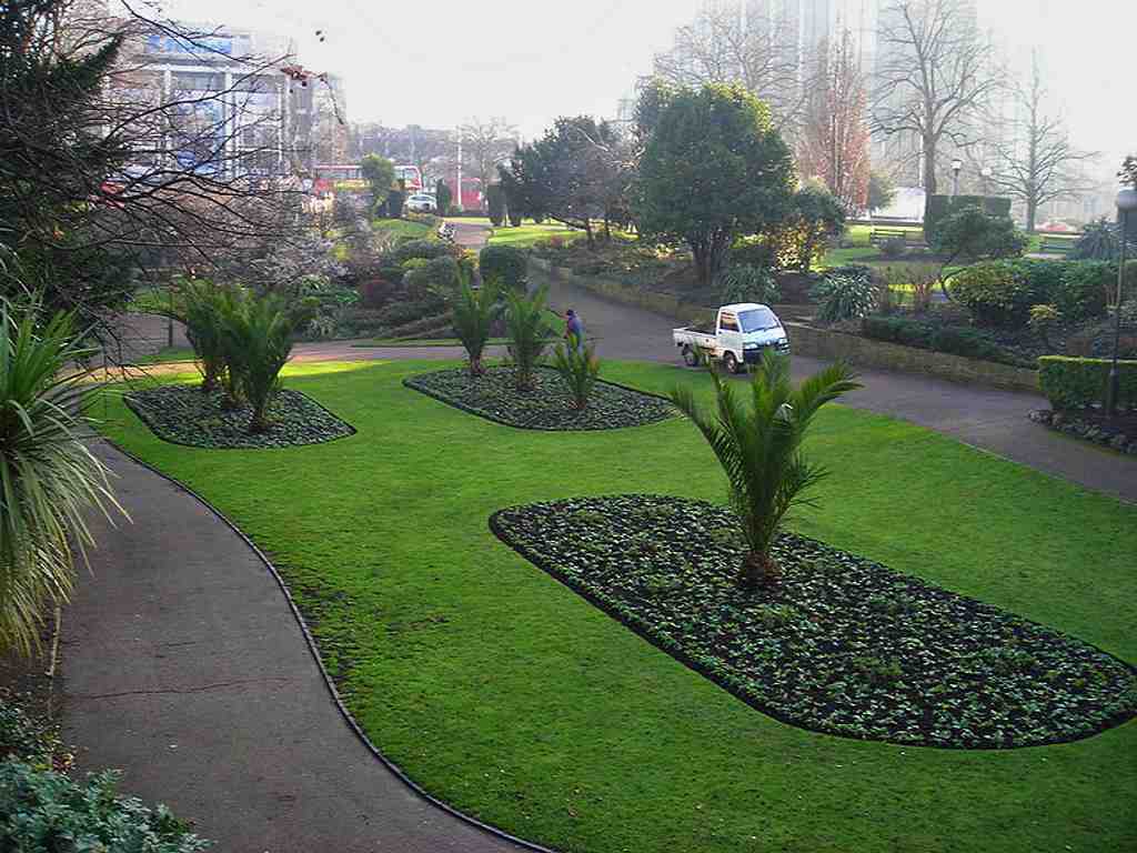 Queen's Gardens