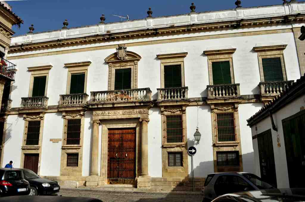 Royal Country Palace