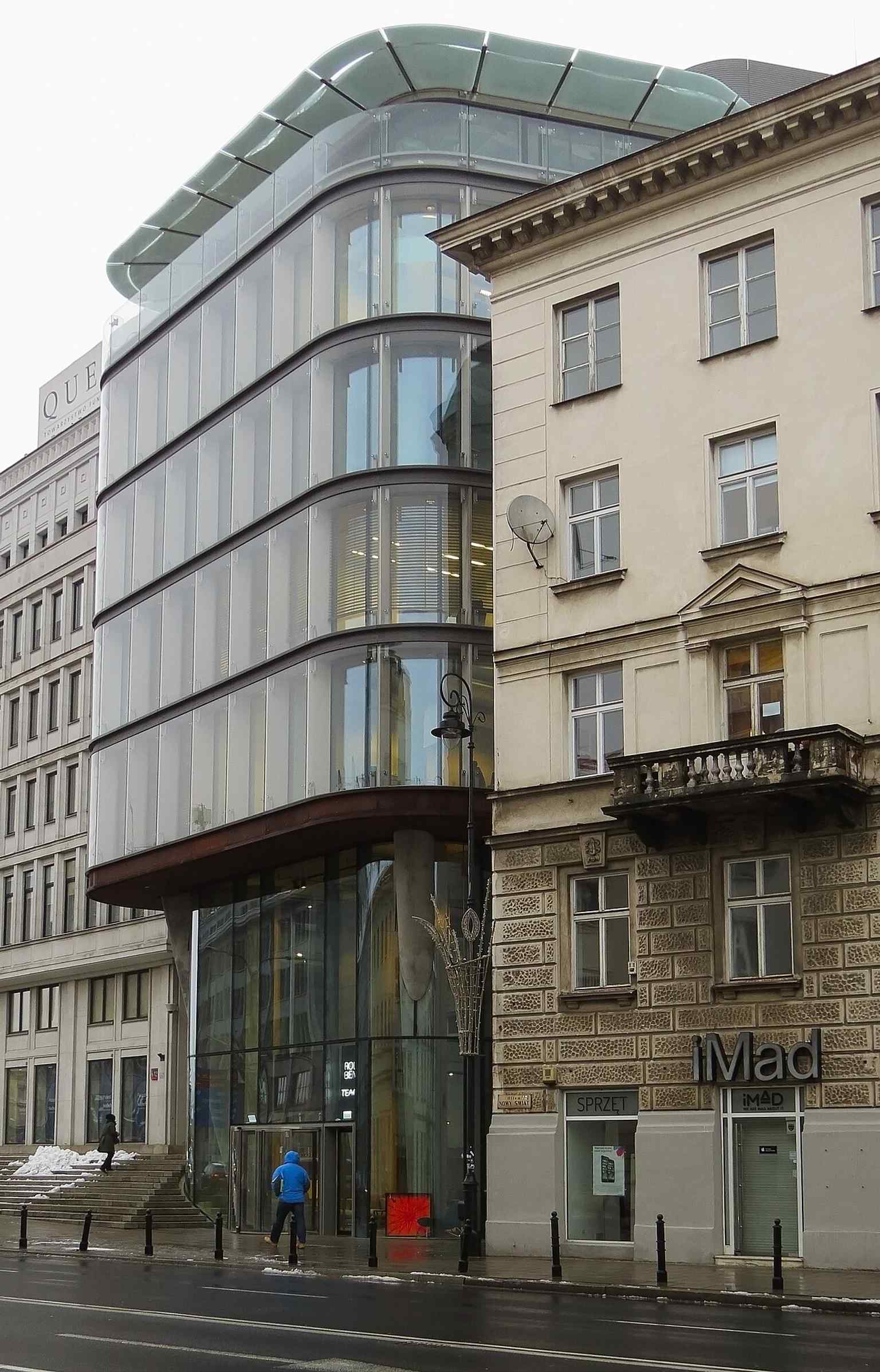 The Nowy Świat 2.0 building, part of the modern commercial layer that now sits beside the street’s historic façades.