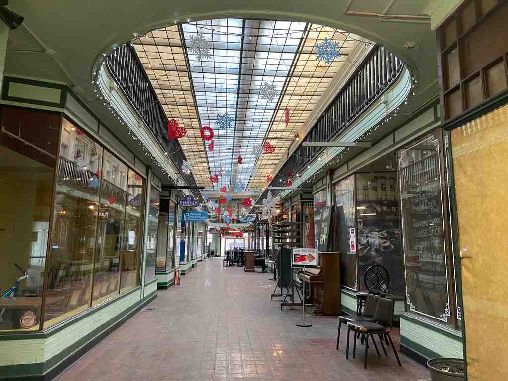Paddock Arcade