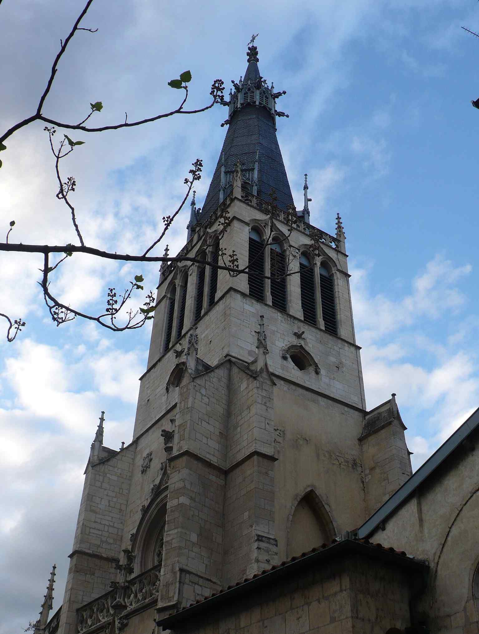 The church tower rising above Vieux Lyon — one of Saint Paul’s Romanesque landmarks and a historic monument since 1920.