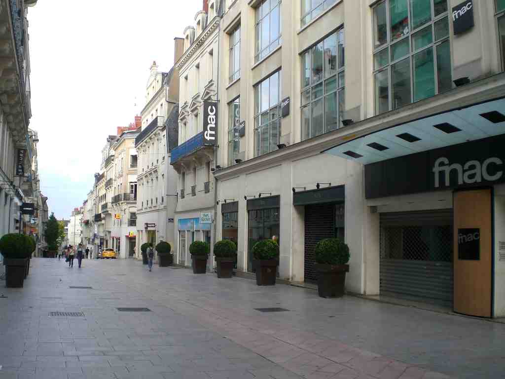 Rue Lenepveu