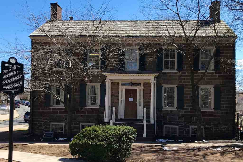 Henry Guest House