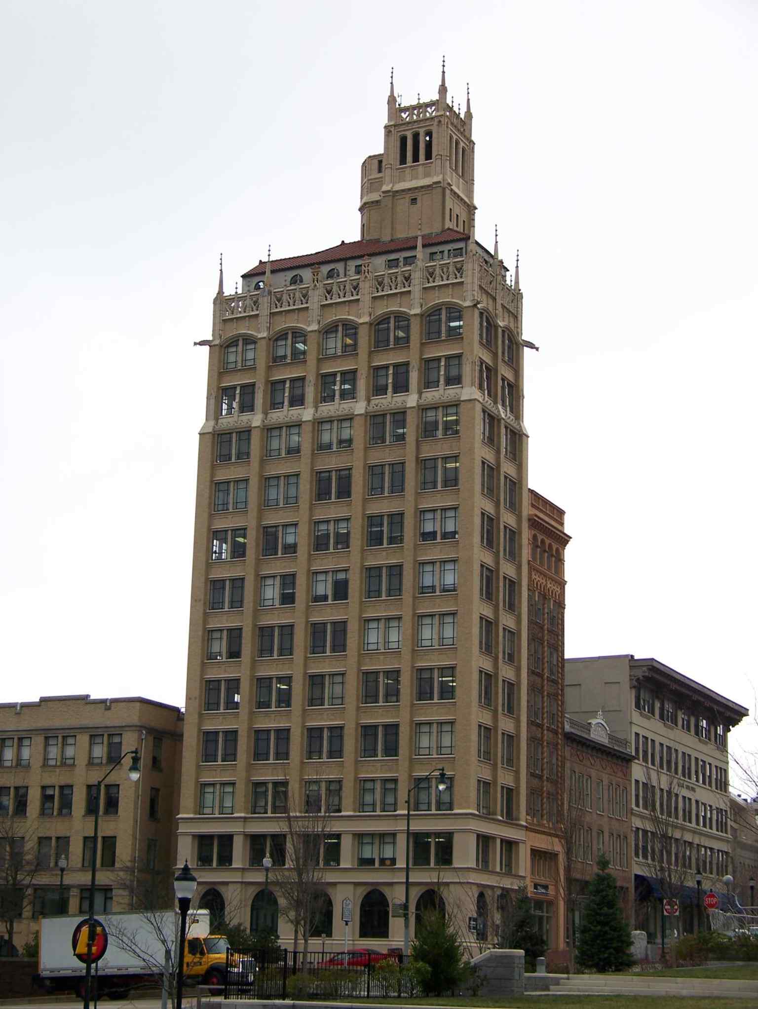 The Jackson Building, one of Asheville’s best-known towers from 1923–1924, standing out in the city skyline.