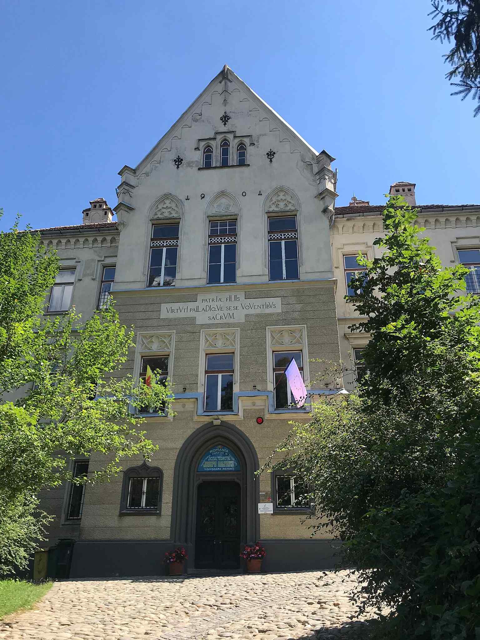 Behold the Josef Haltrich High School, also known as the 'School on the Hill', an educational institution with a history dating back to 1522.