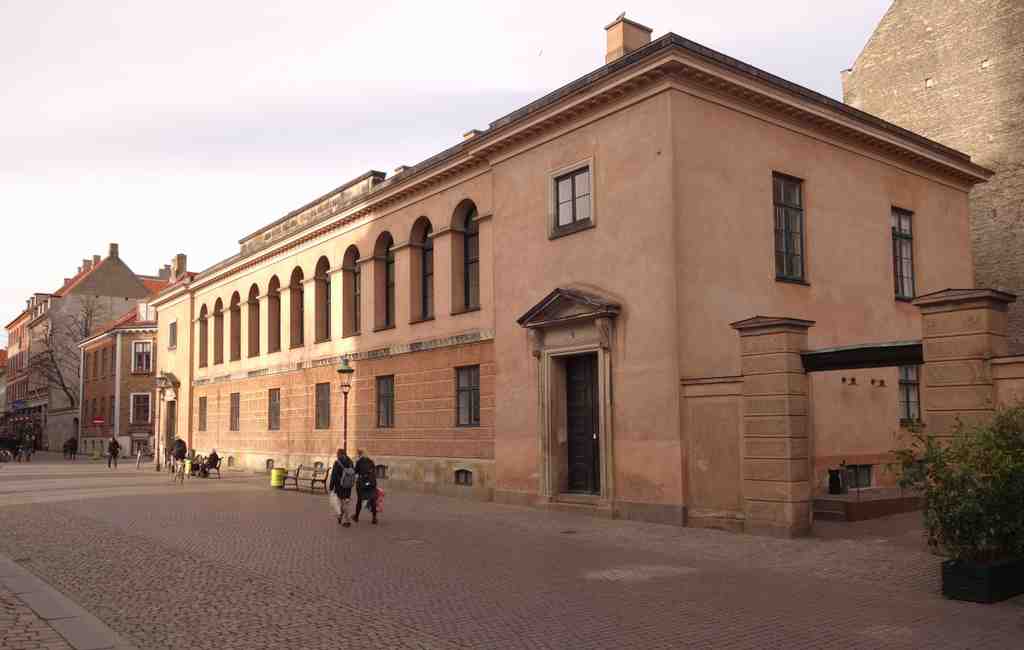 The Metropolitan School
