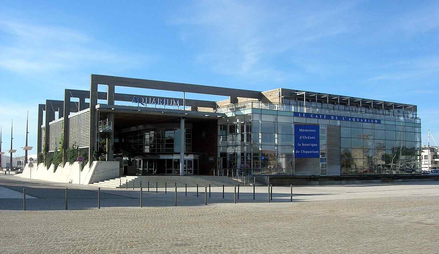 The main façade of Aquarium de La Rochelle, the family-run aquarium that became one of the largest public aquariums in Europe after its 2001 move.