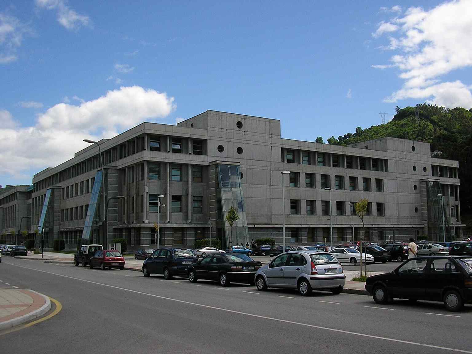 The Mieres campus shows how the university grew beyond Oviedo, becoming a multi-campus institution across Asturias.